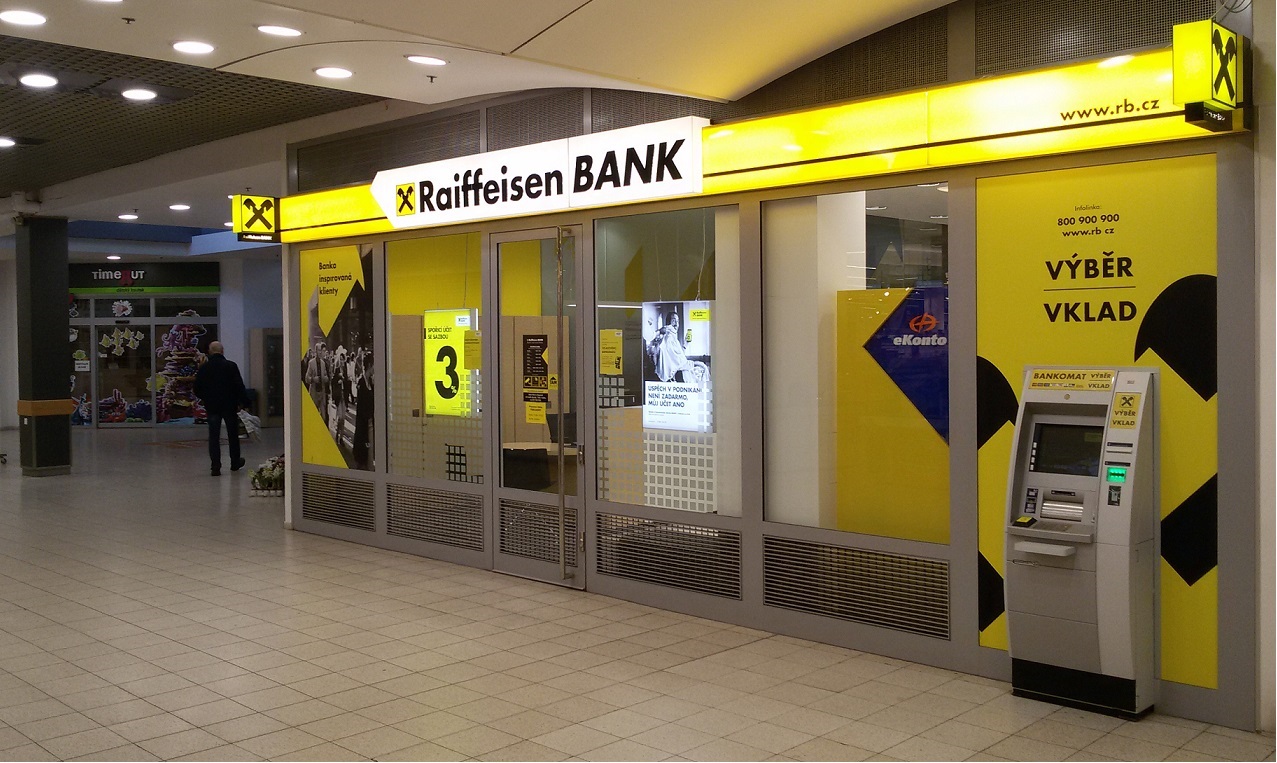 Raiffeisenbank - bankomat foto 2