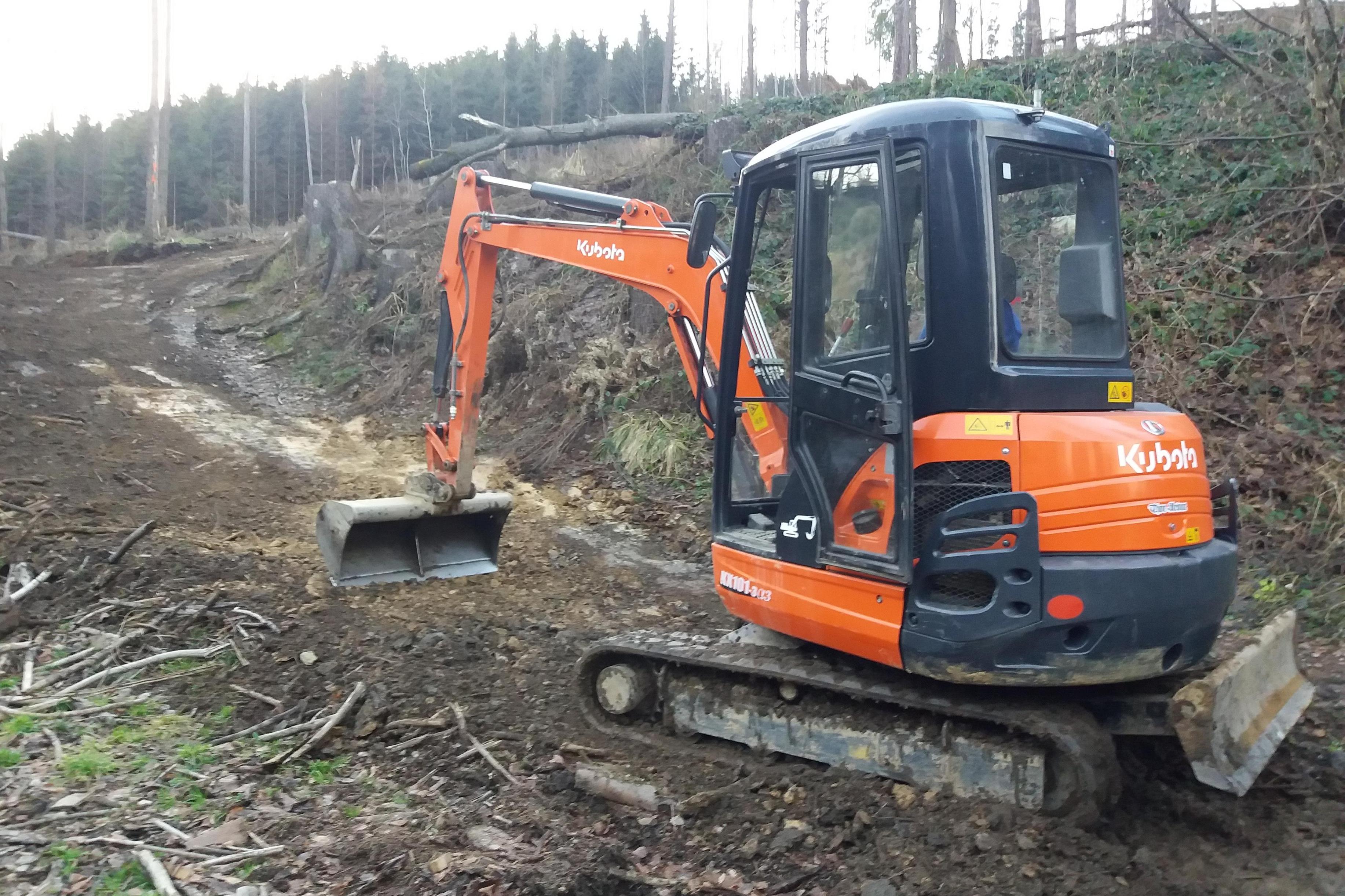 Zemní práce Hubený