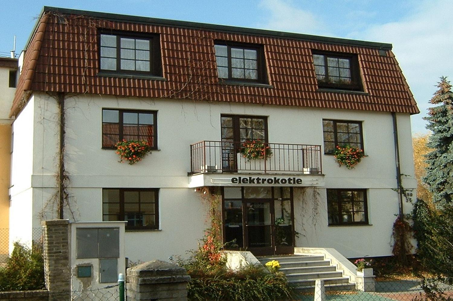 KOPŘIVA PRAHA, s.r.o.