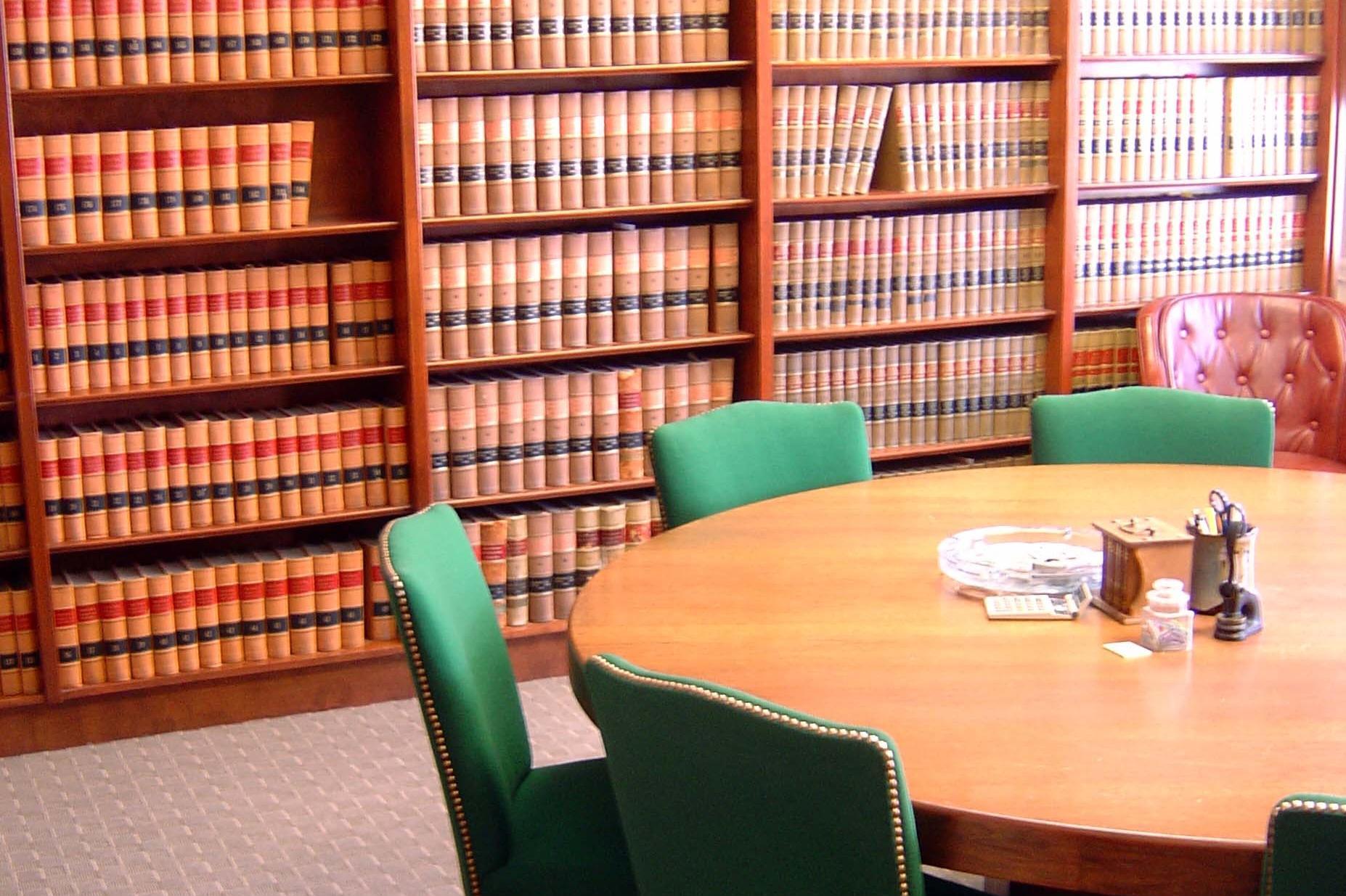 JUDr. Ing. Ivan Pavelka, Ph.D., advokát