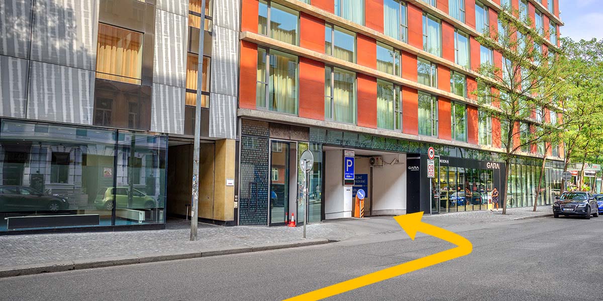 MR.PARKIT - Parking Stroupežnického 19 foto 2