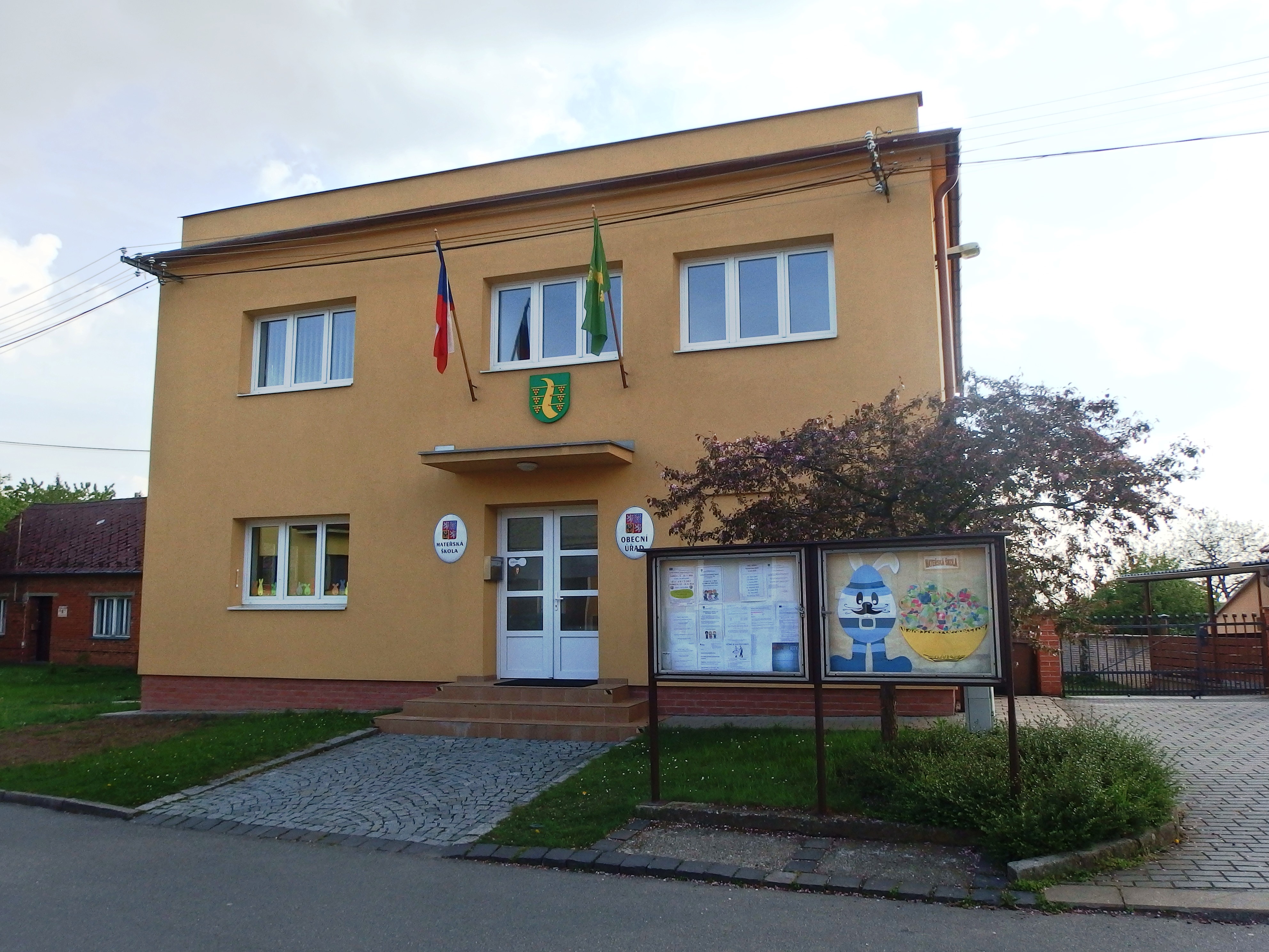 Vážany - obecní úřad