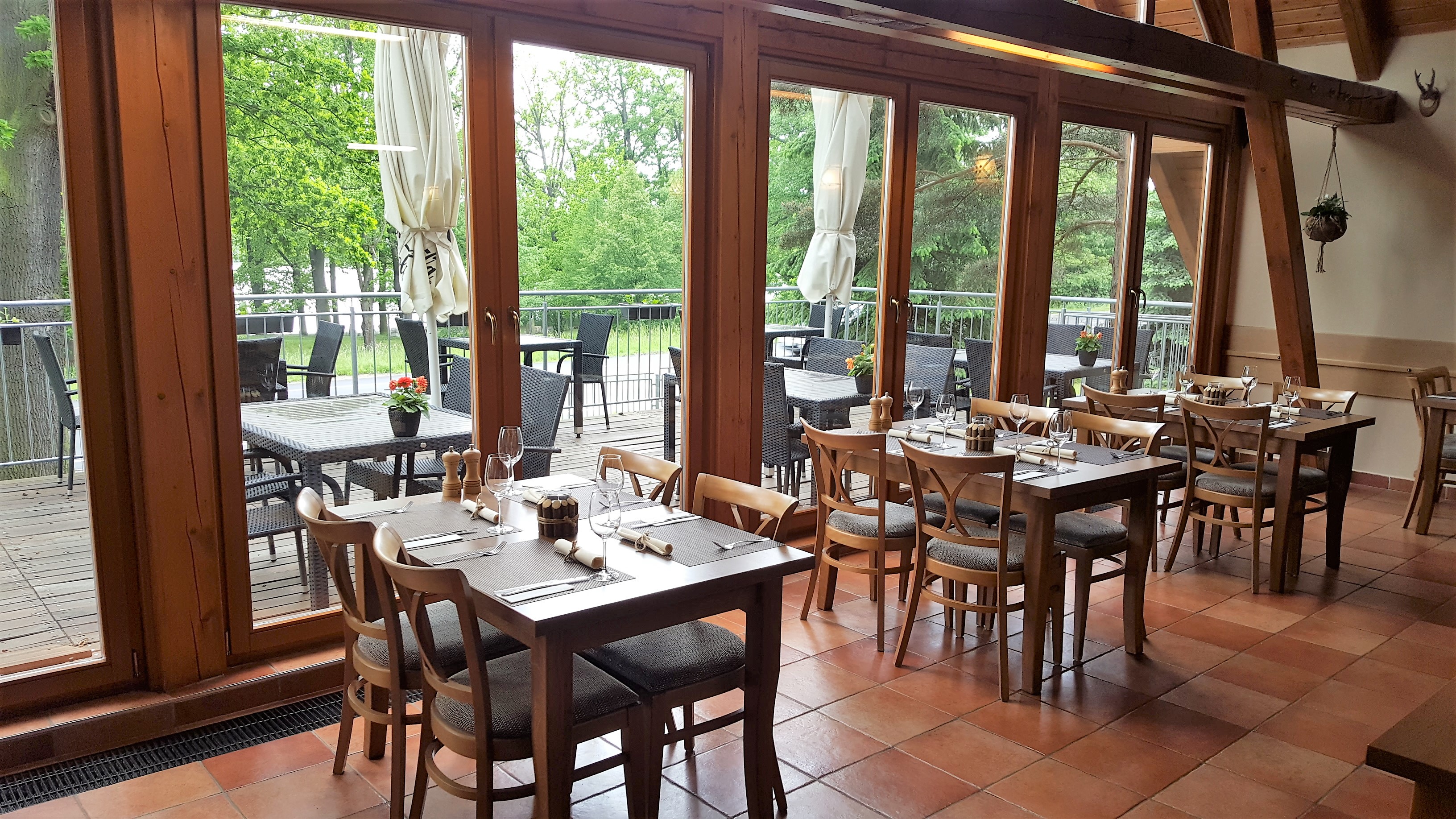 Restaurace Lovecká chata foto 3