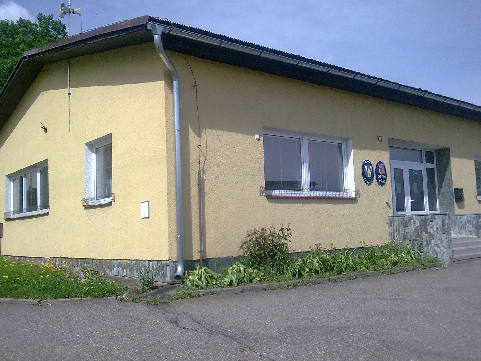 Chroboly - obecní úřad