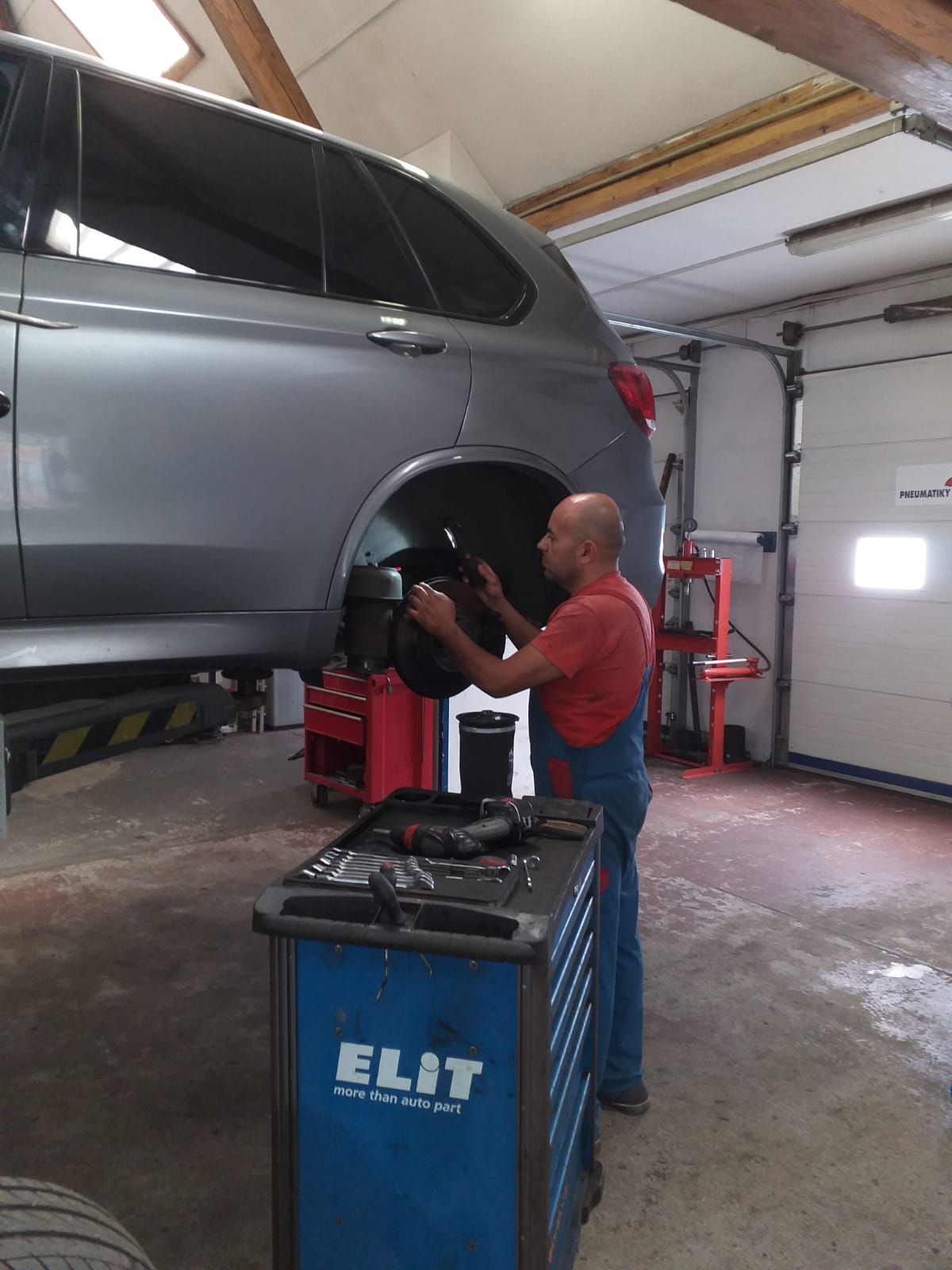 Autoservis Q-SERVICE Hrejkovice foto 4