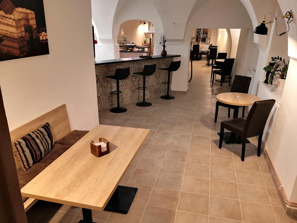 OMNES CAFFE Arleta