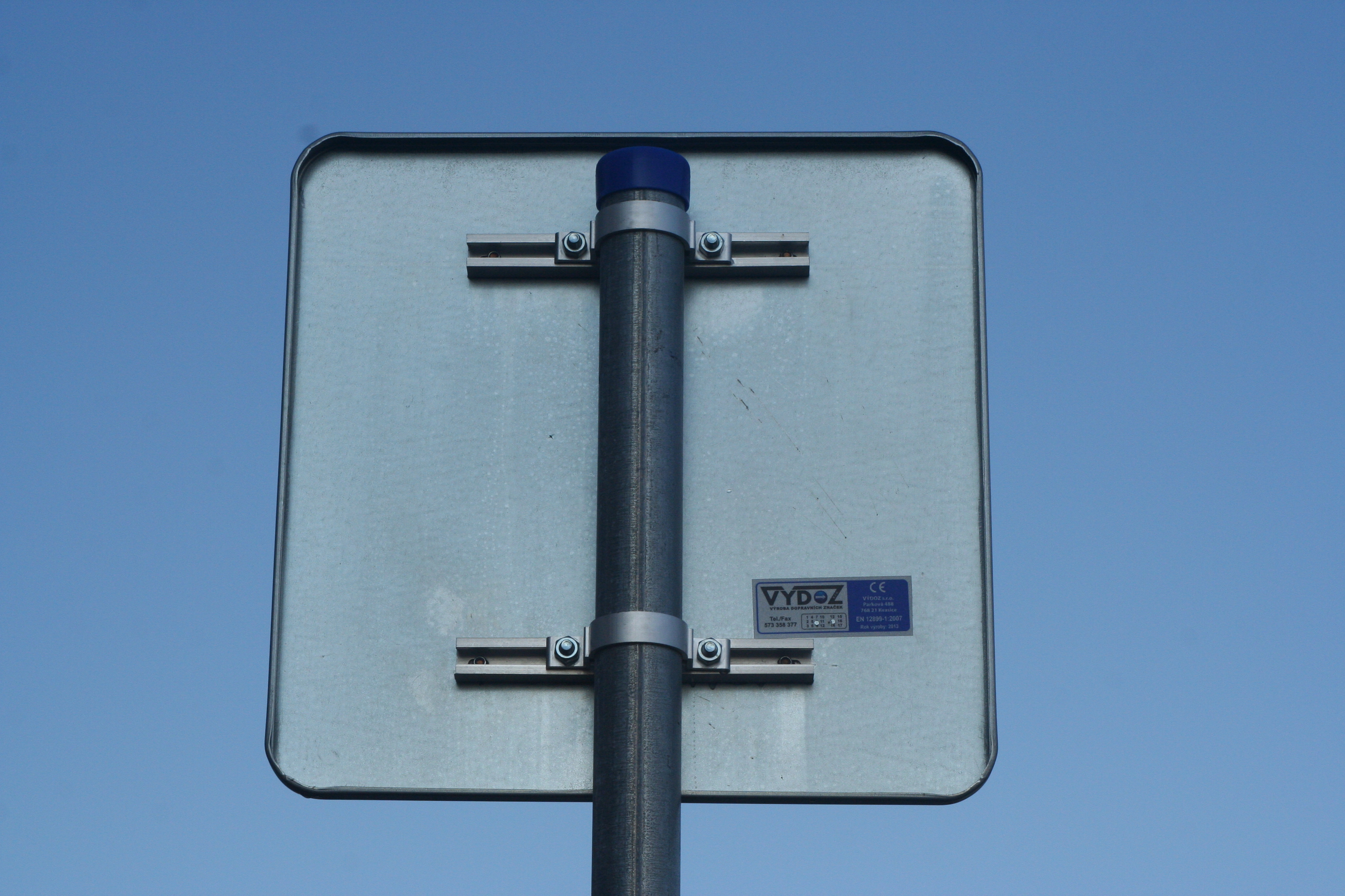 VÝDOZ s.r.o.  - výroba a prodej dopravních značek foto 5