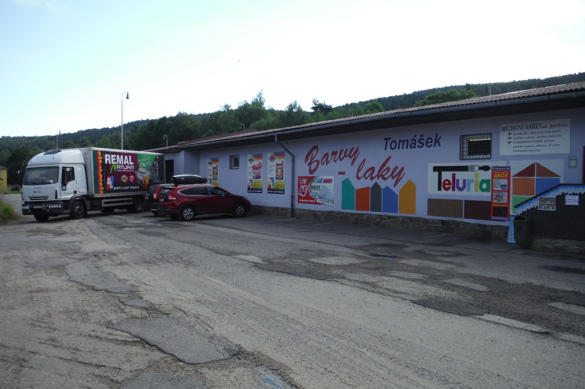 BARVY LAKY TOMÁŠEK