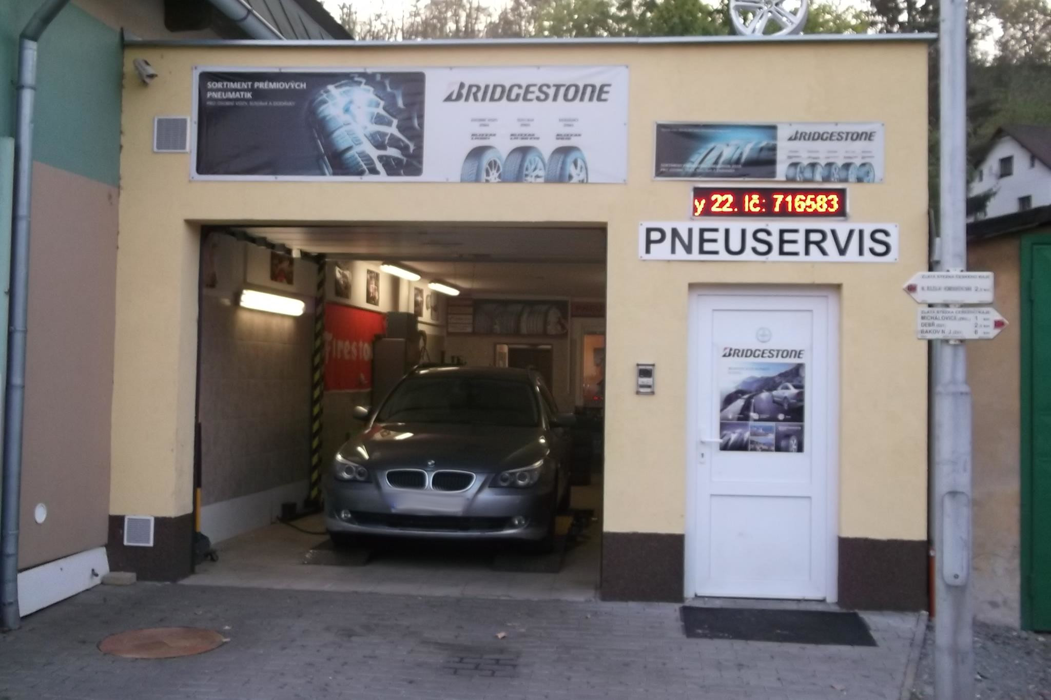 Pneuservis - Tomáš Rampír Krčmář