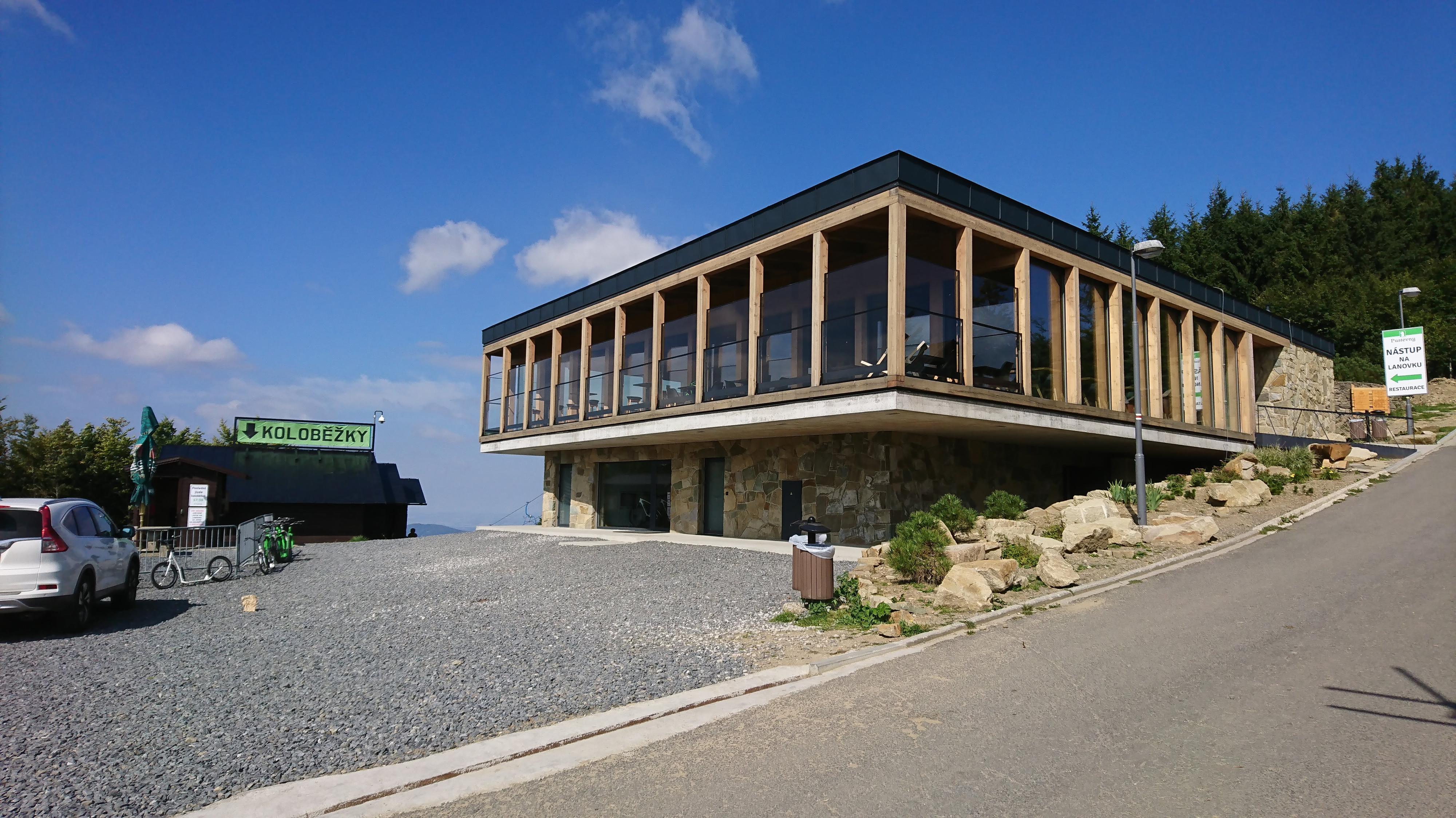 Restaurace Pustevny 475