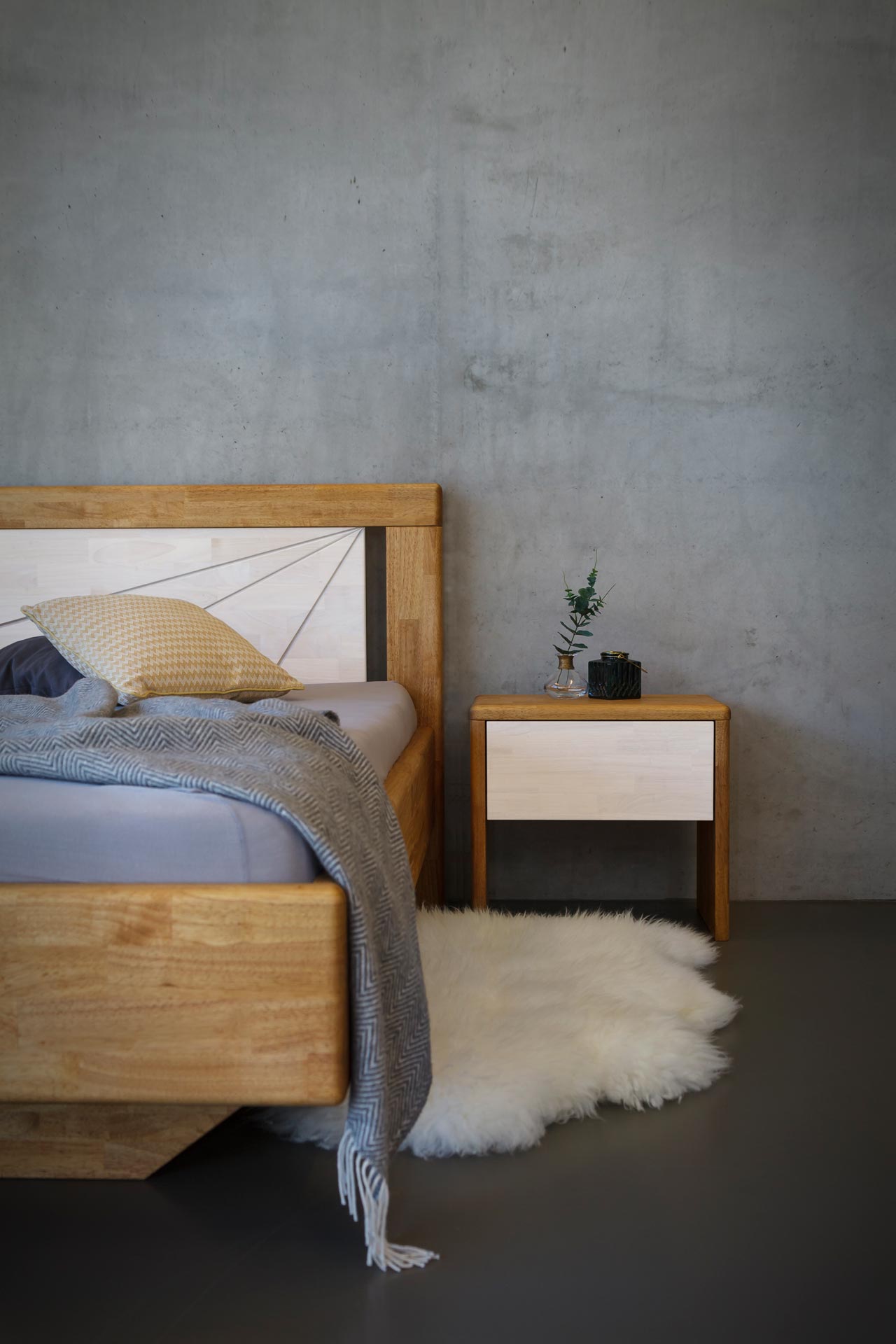 ECLISSI - masivní postele foto 5