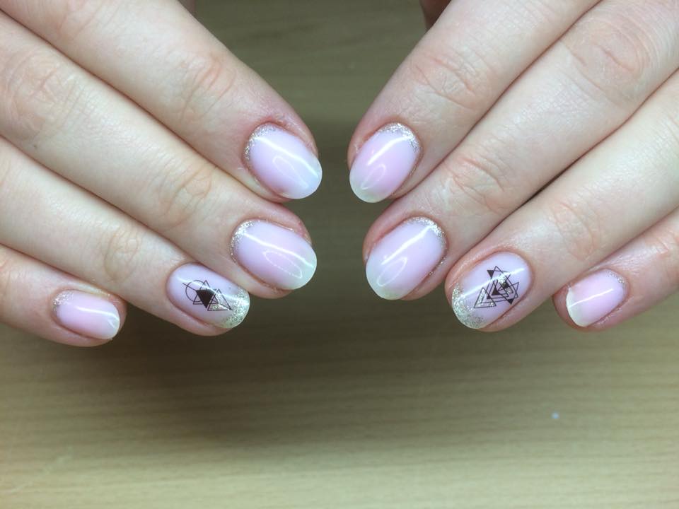 Simona Klika - Nehtové studio Simi Nails foto 3