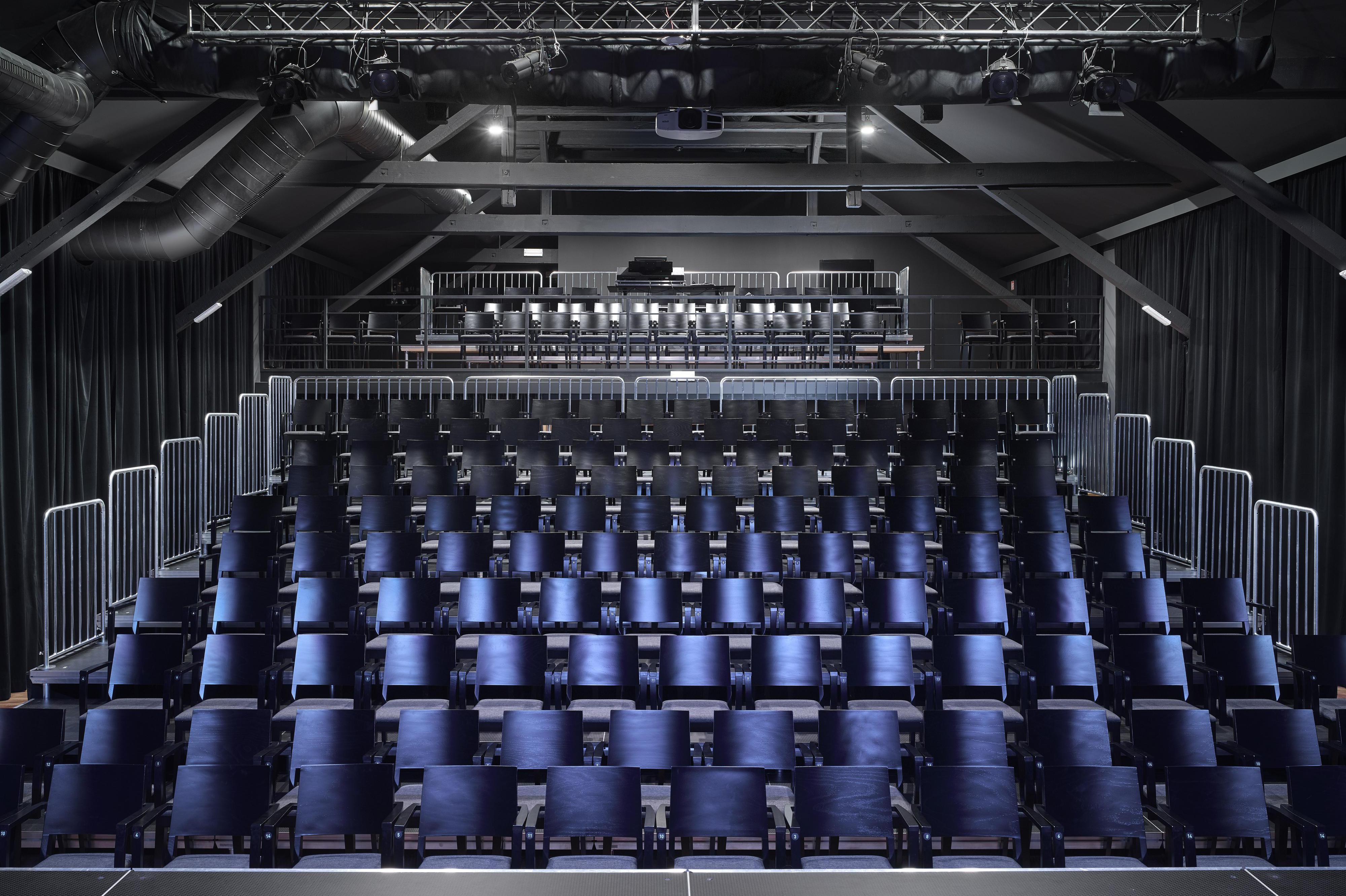 Divadlo Za komínem z. s.