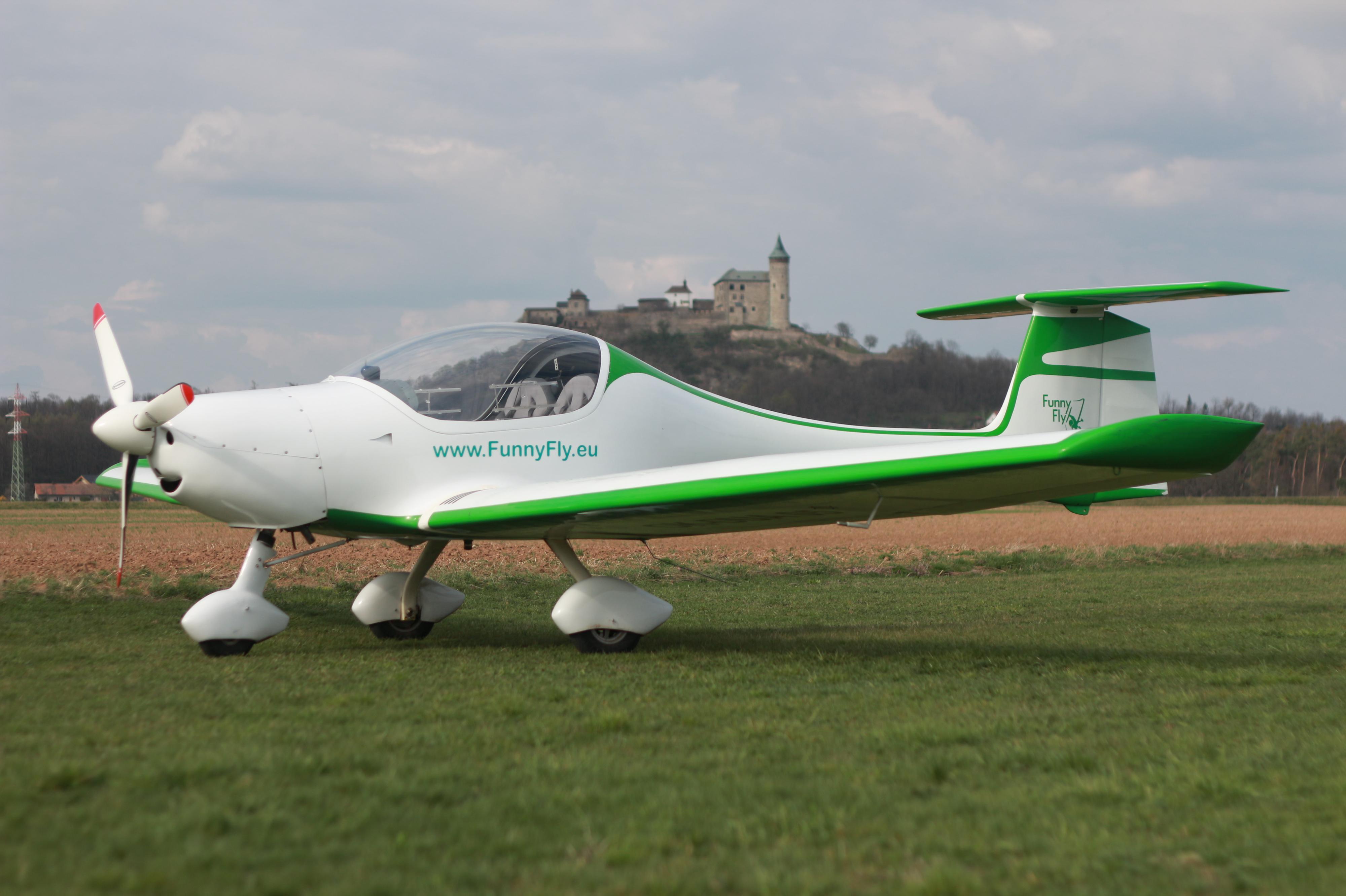 Funny Fly - letecká škola ULL
