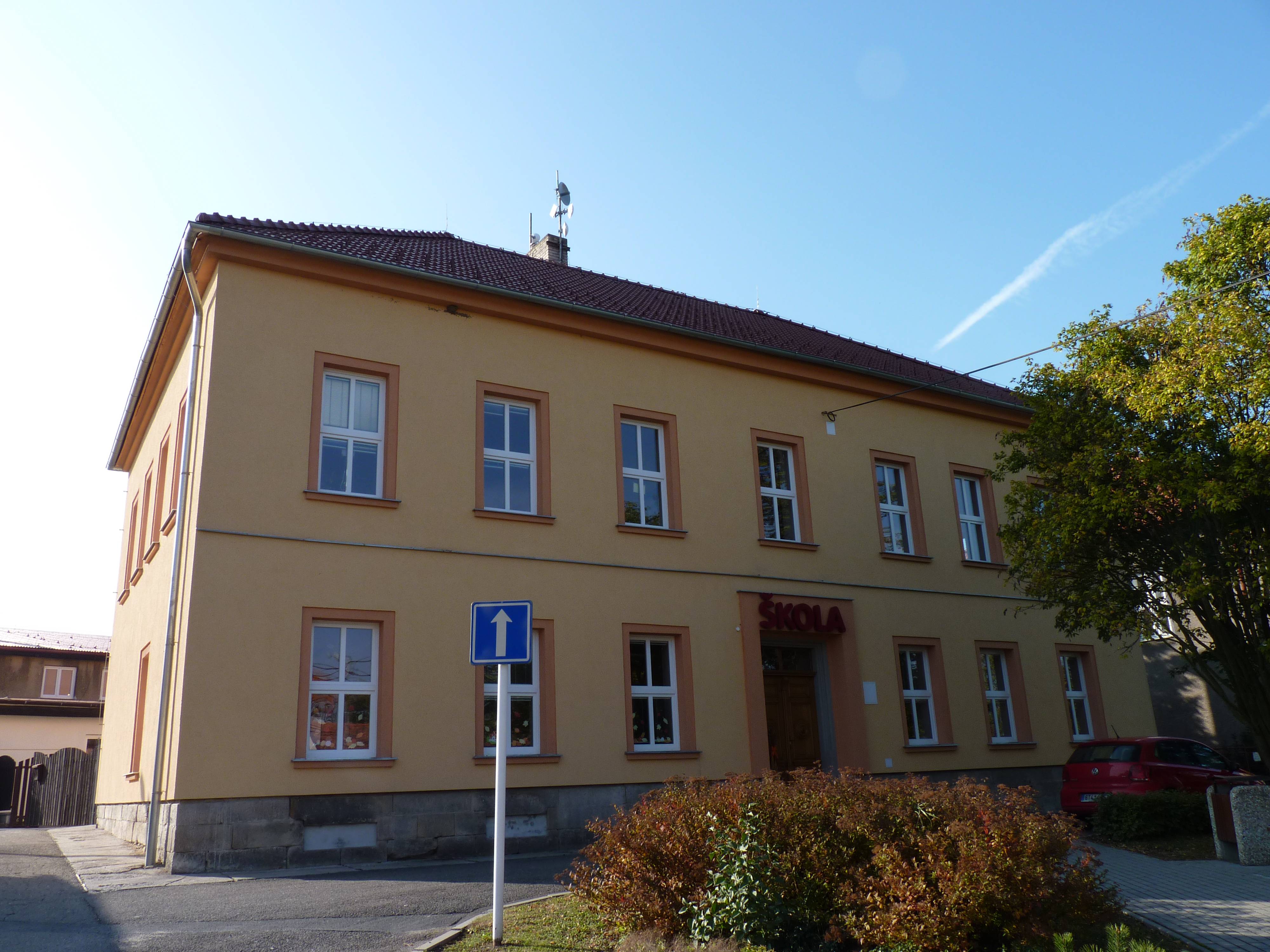 ZŠ a MŠ Bernartice nad Odrou foto 2