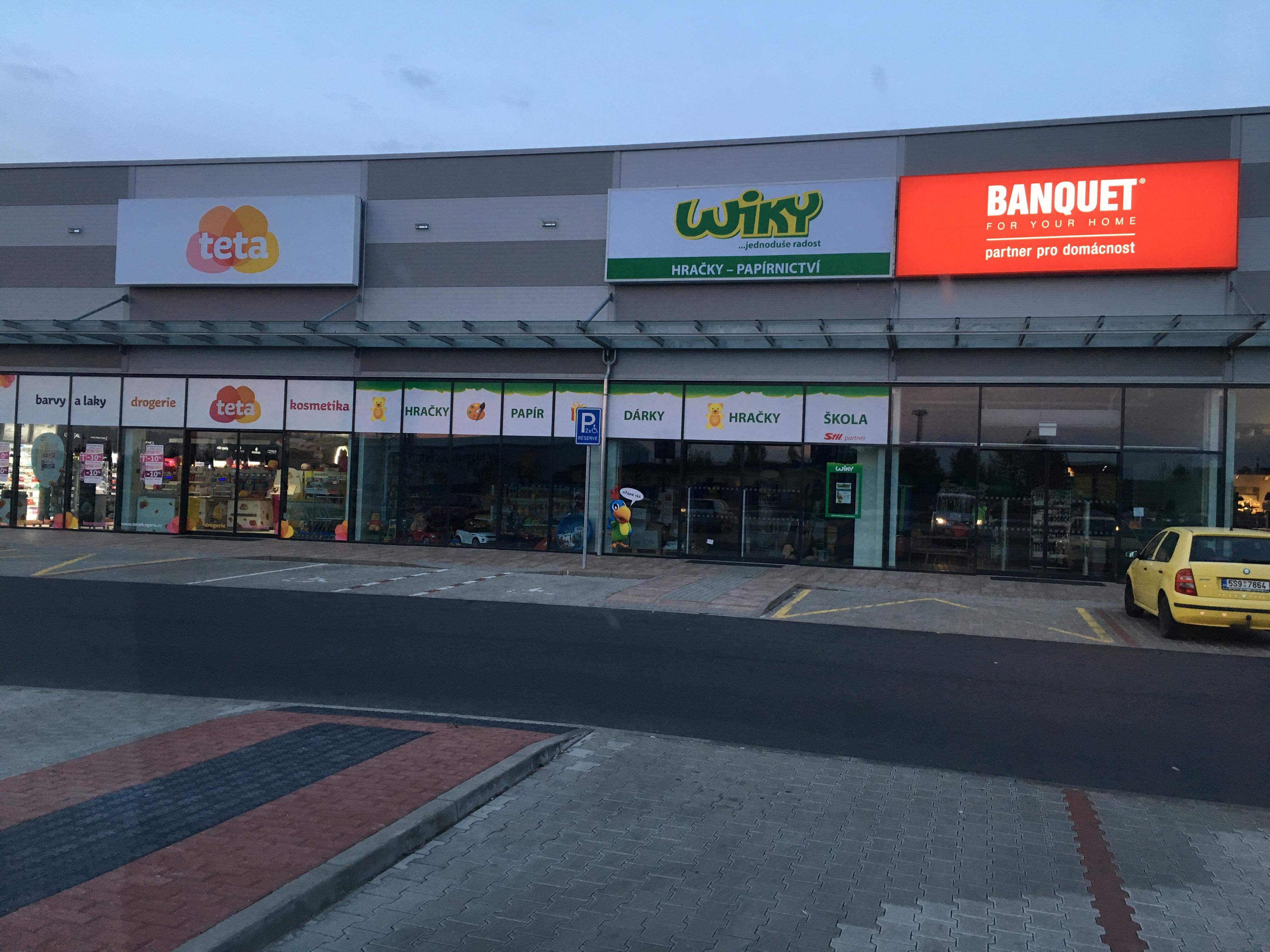 Štěrboholy Retail Park foto 6