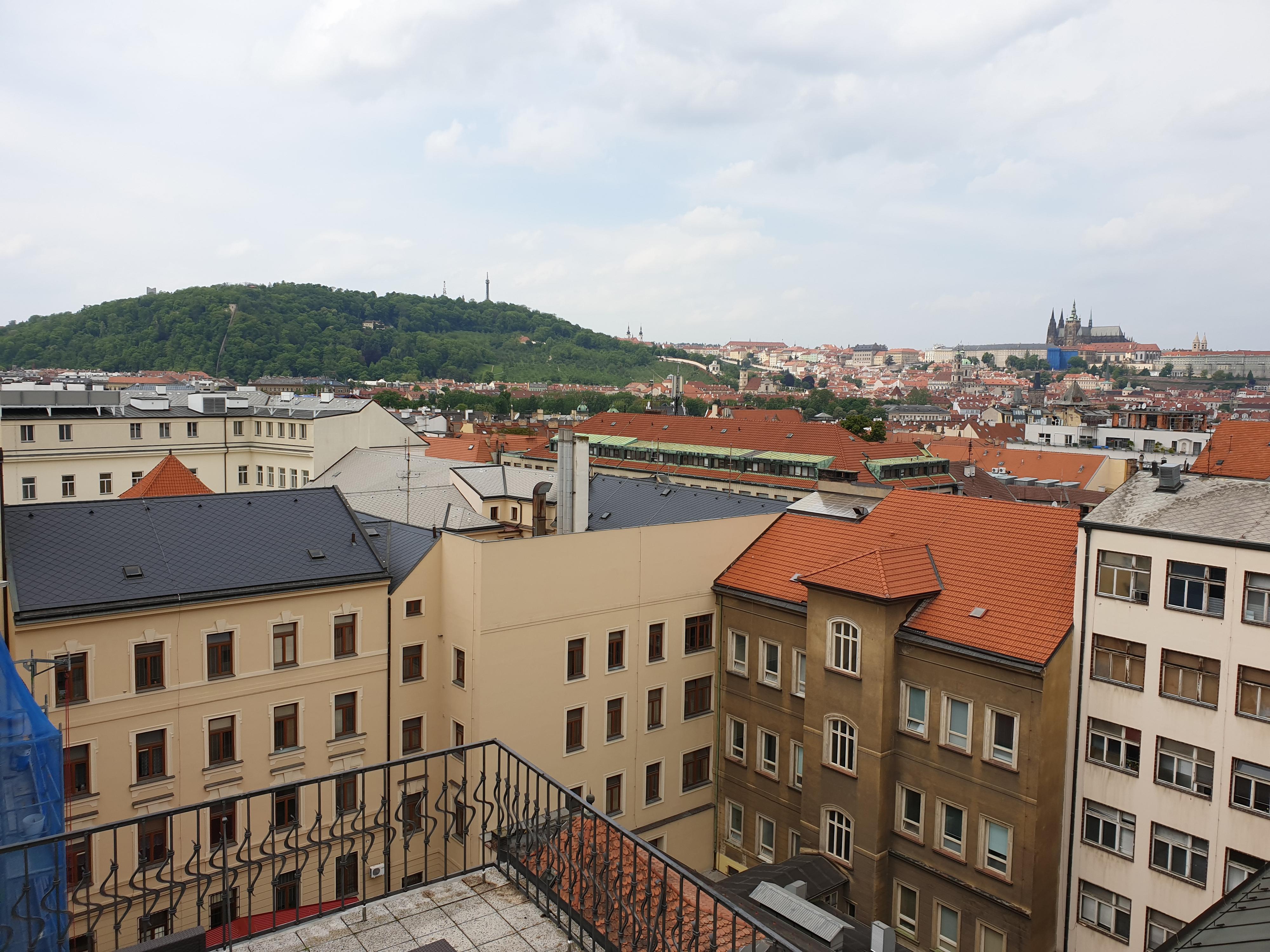 Knihovna CERGE - EI foto 3