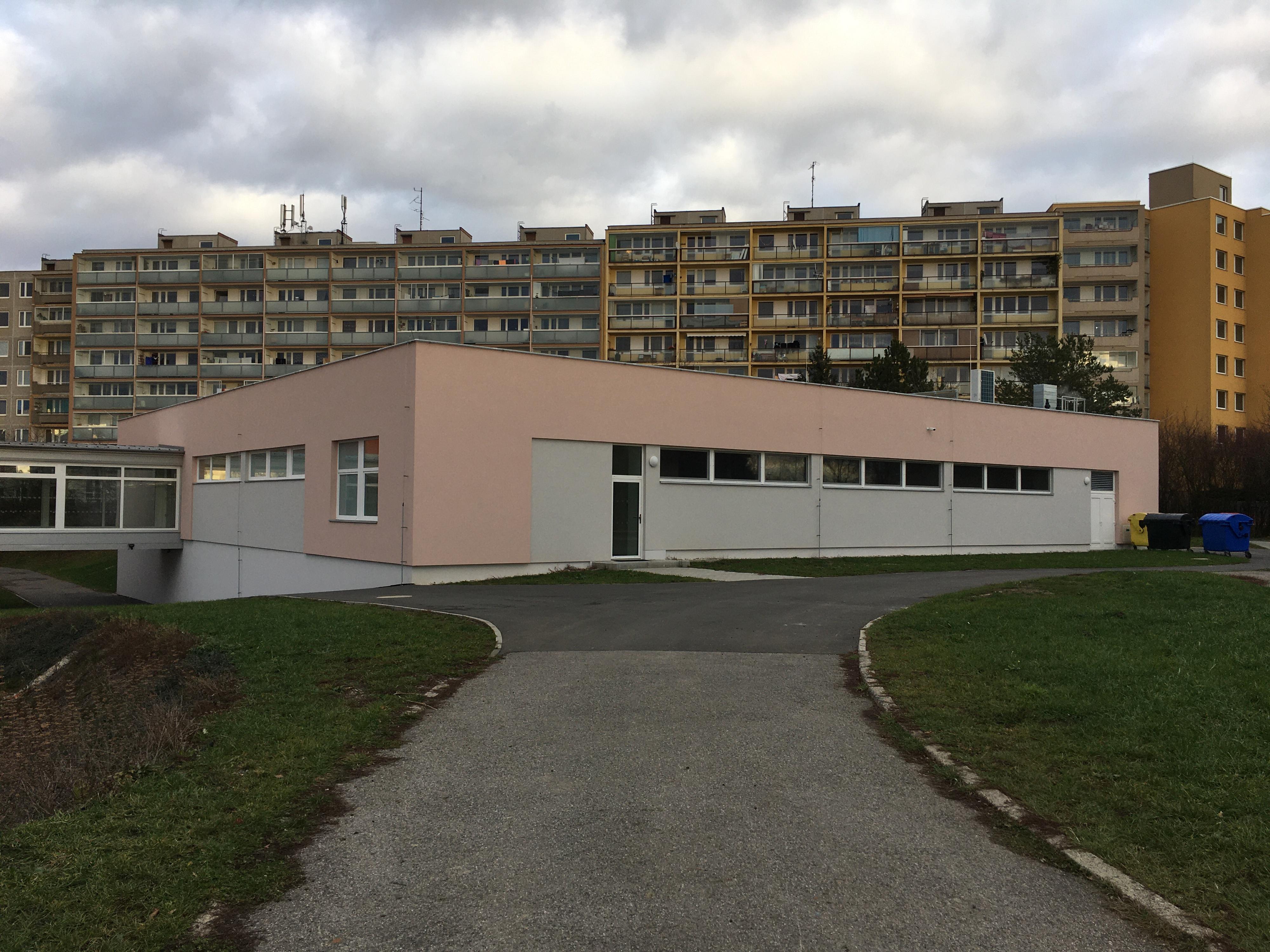 Fakultní ZŠ Pedagogické fakulty UK Praha 13, Trávníčkova foto 3
