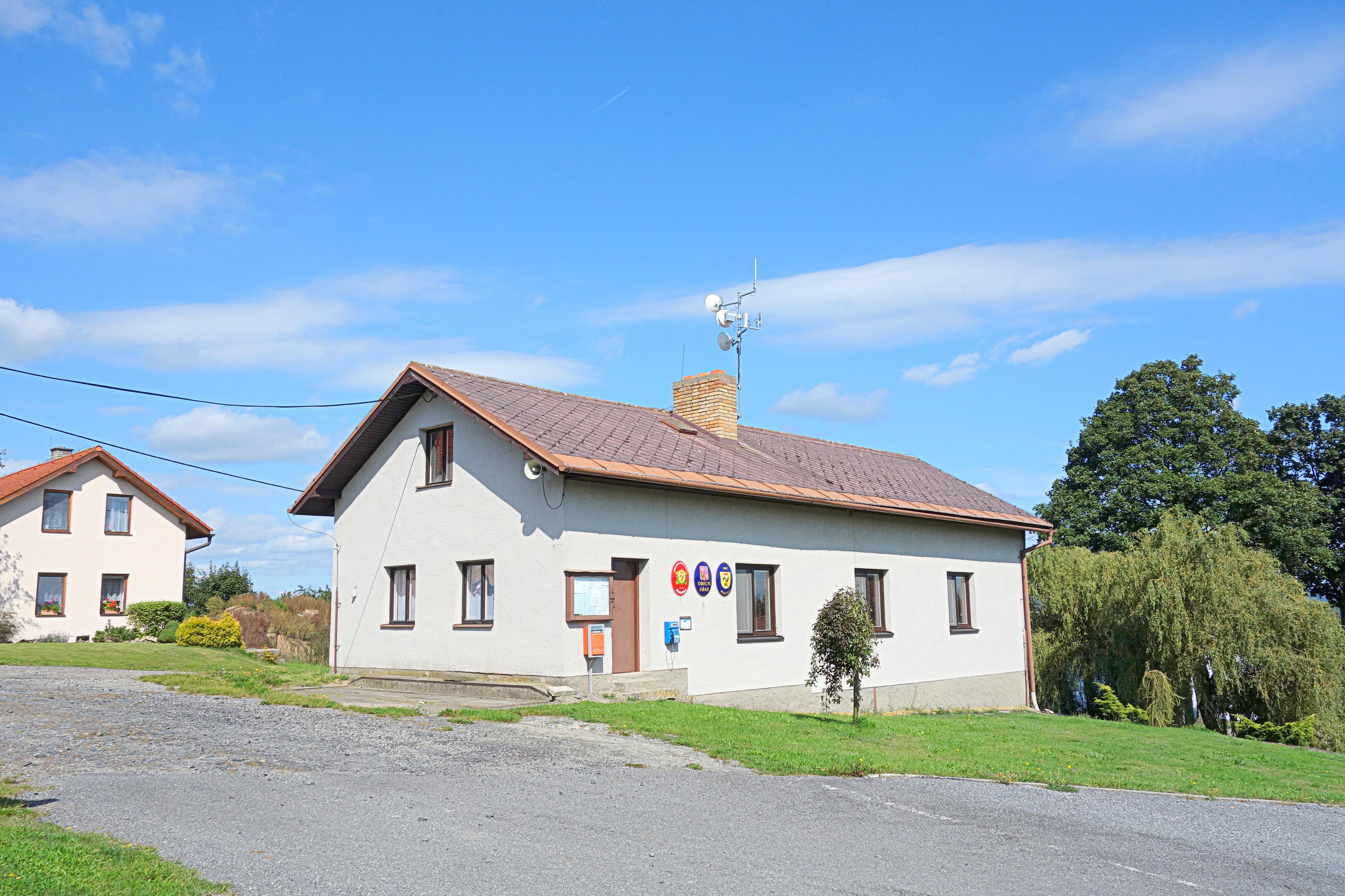 Rosička - obecní úřad foto 3