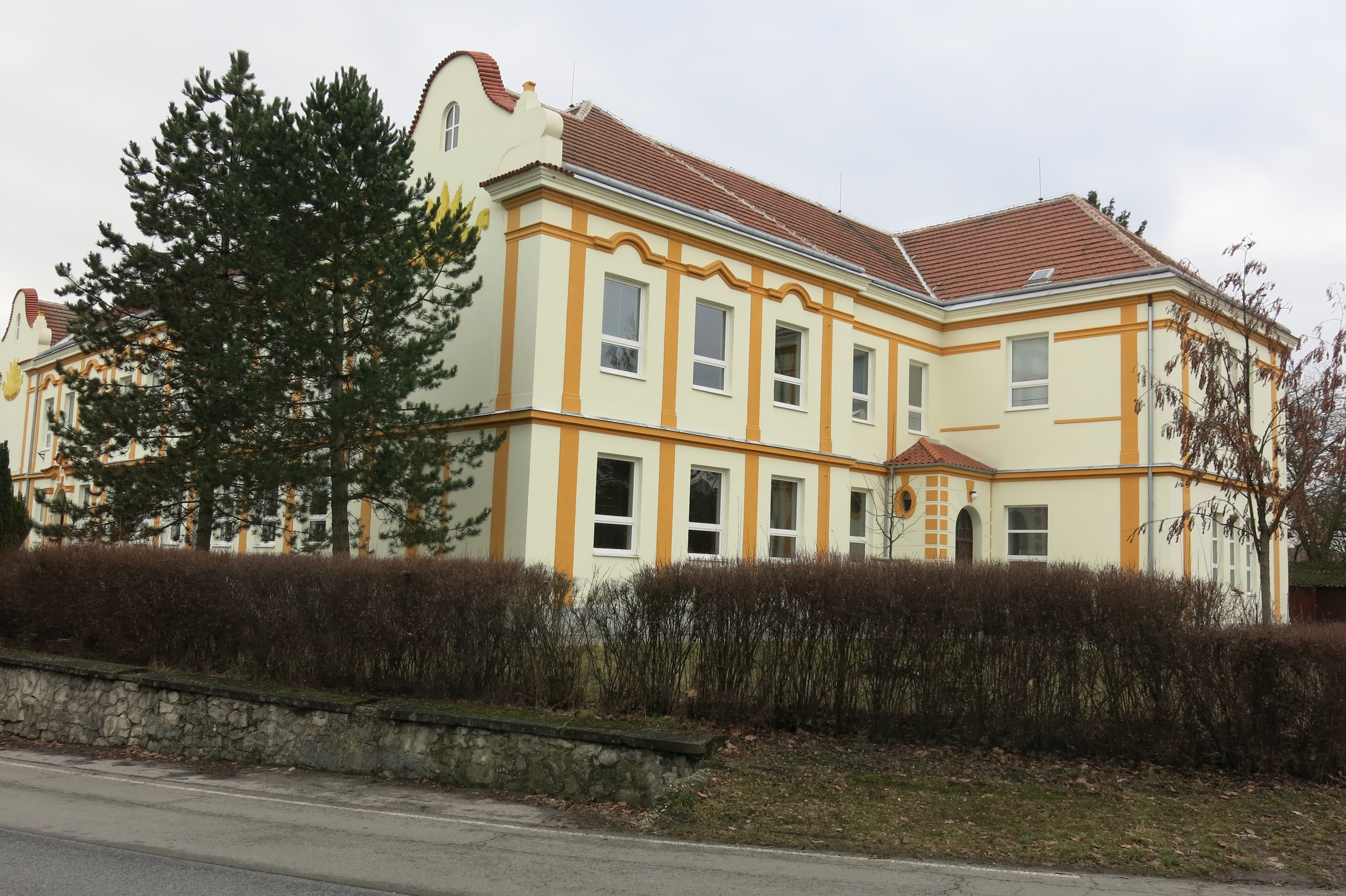 Základní škola a Mateřská škola Byšice, okres Mělník