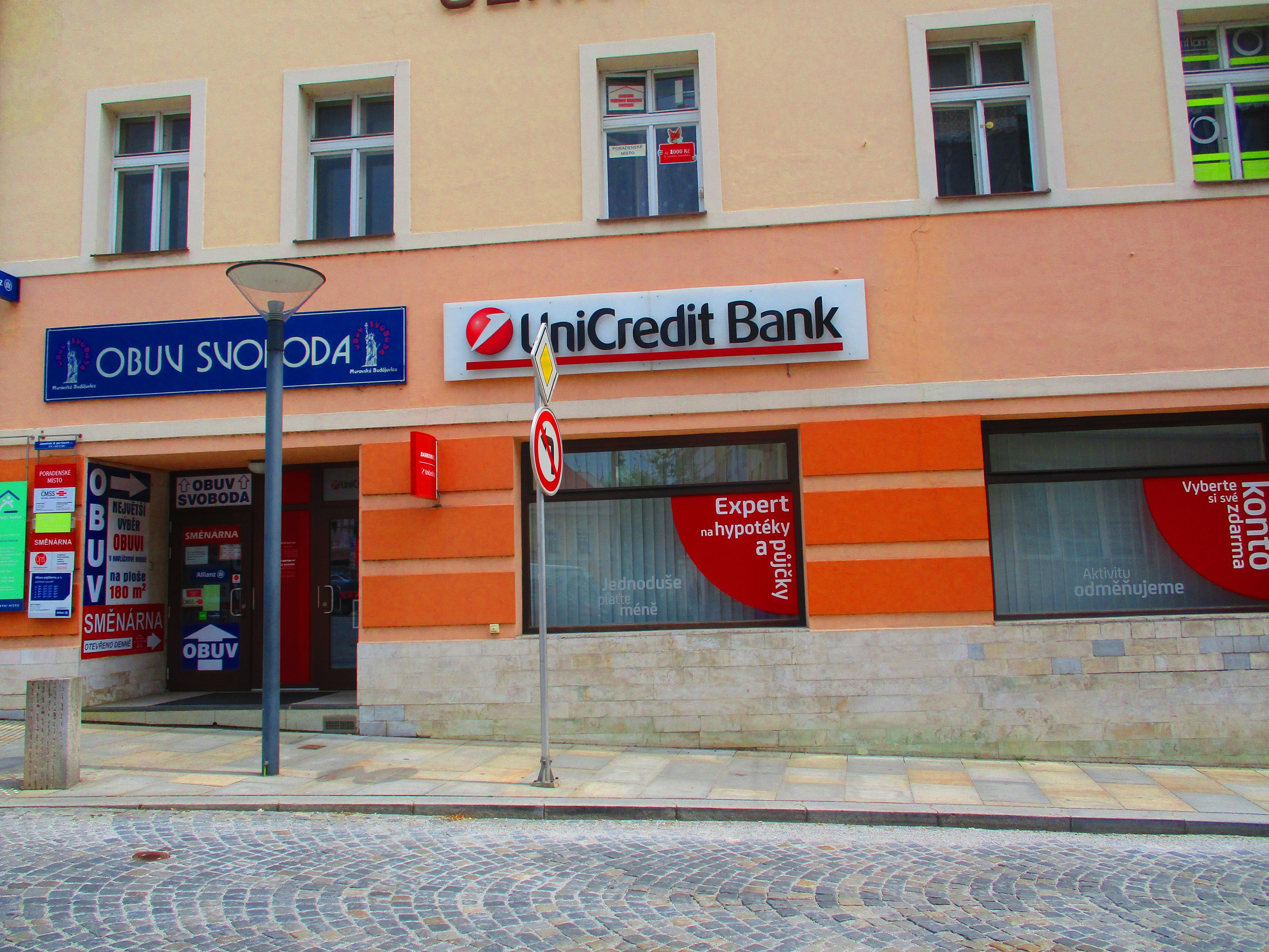 Bankomat UniCredit Bank Czech Republic foto 4