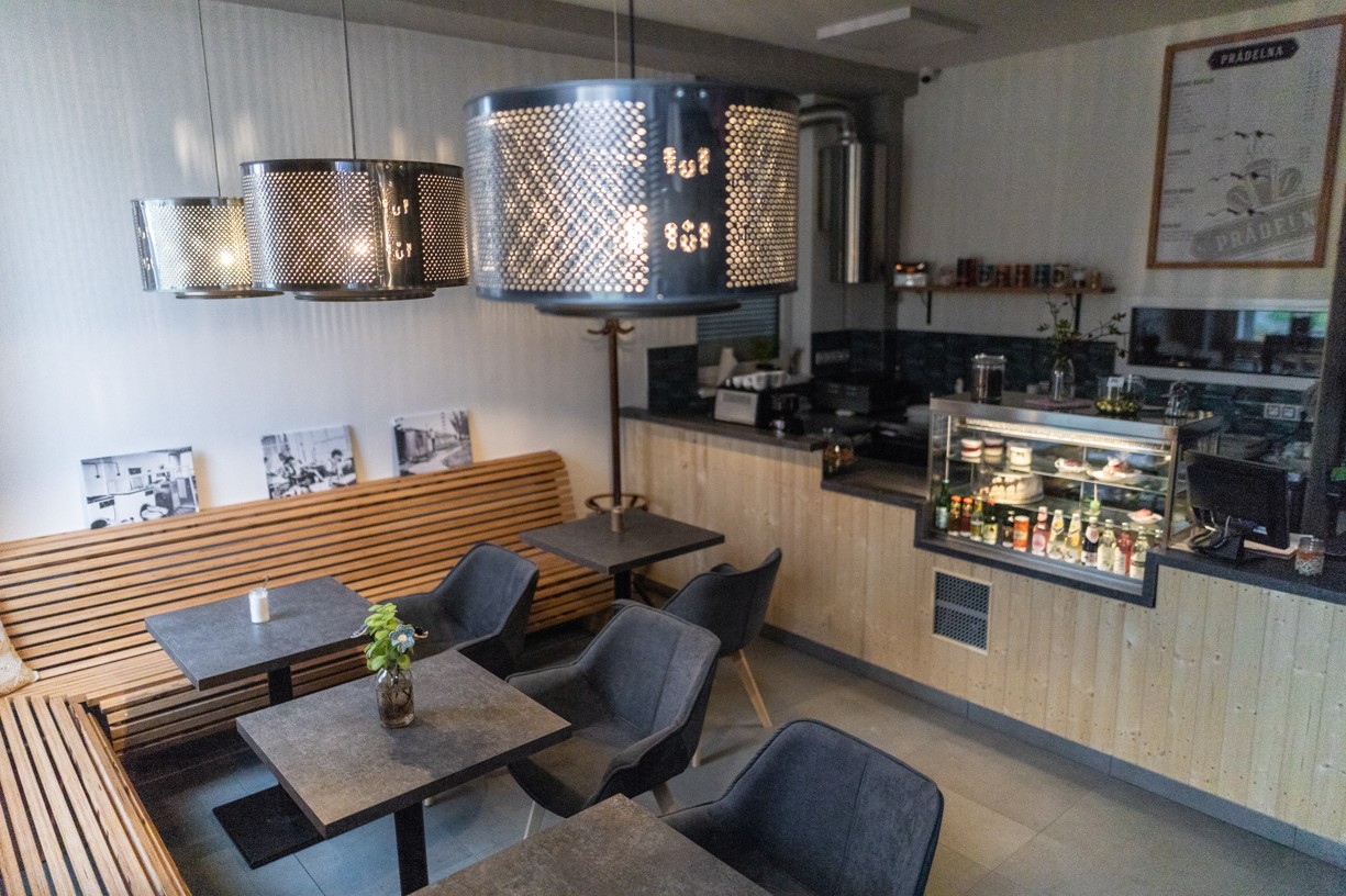Café KÖNIG - prádelna foto 2