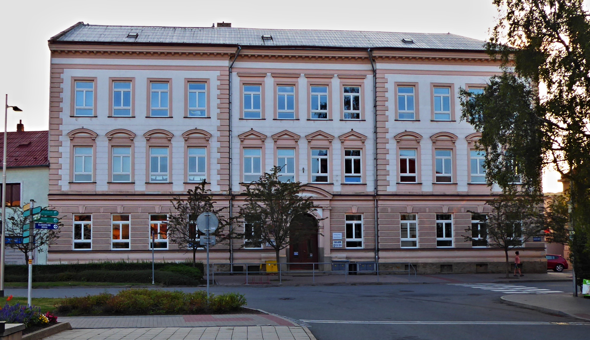 Dětský domov a Základní škola Vizovice foto 3