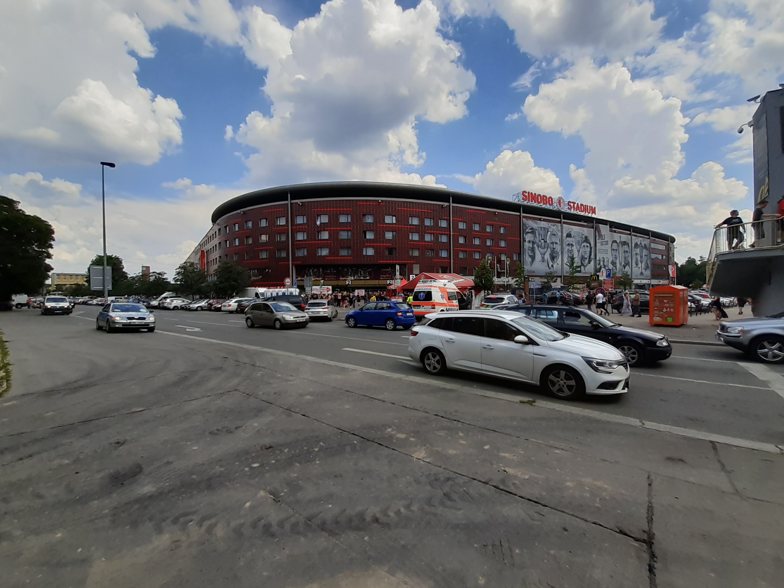 Fortuna Arena foto 2