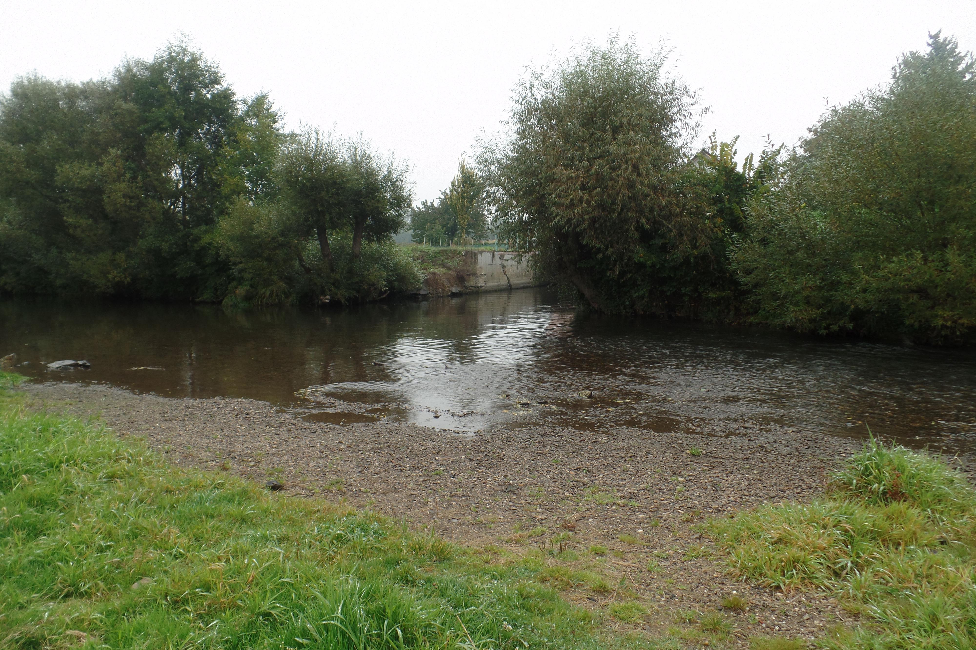 Tydra - Půjčovna lodí a raftů Morava foto 2