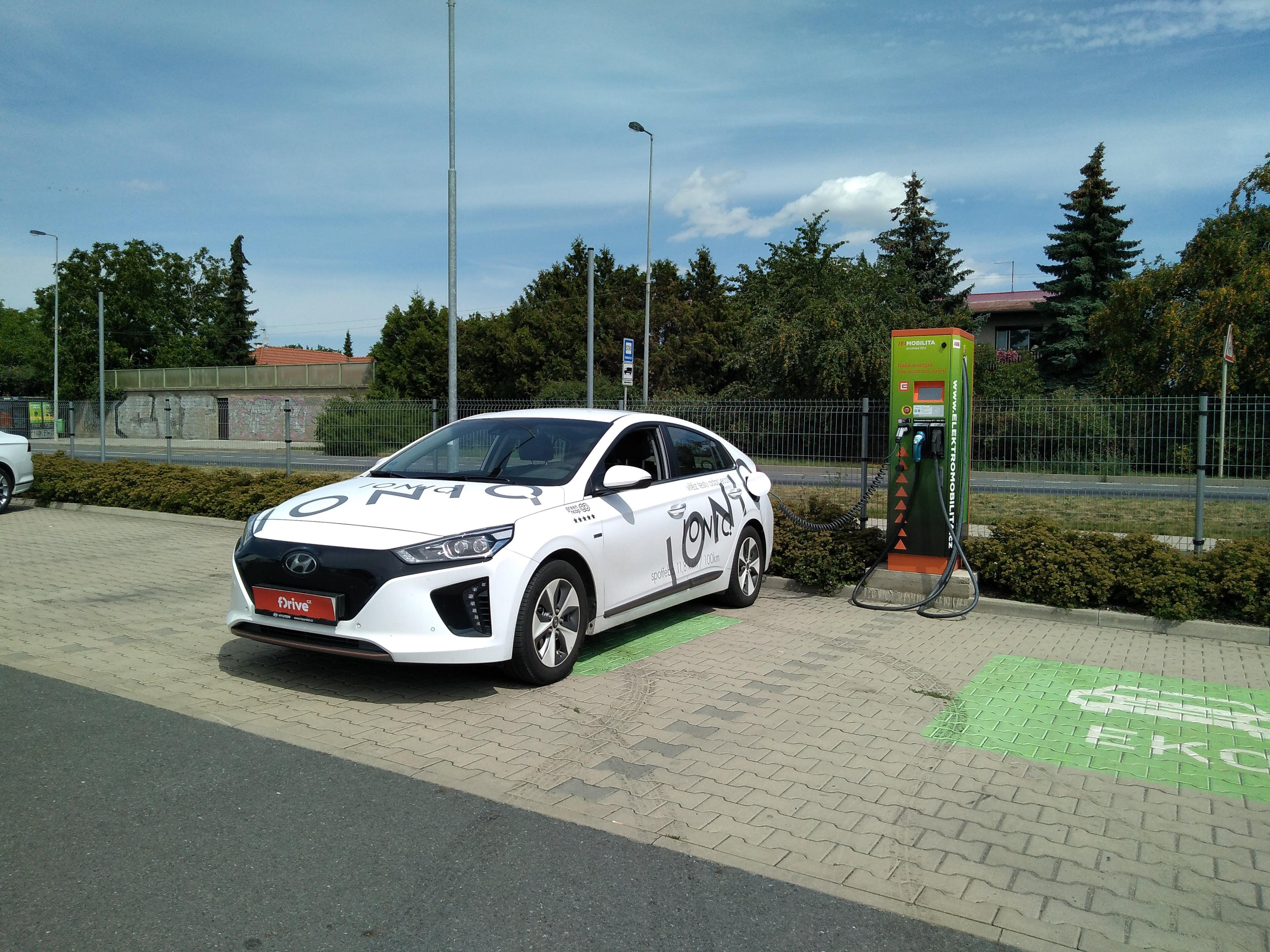 Nabíjecí stanice ČEZ