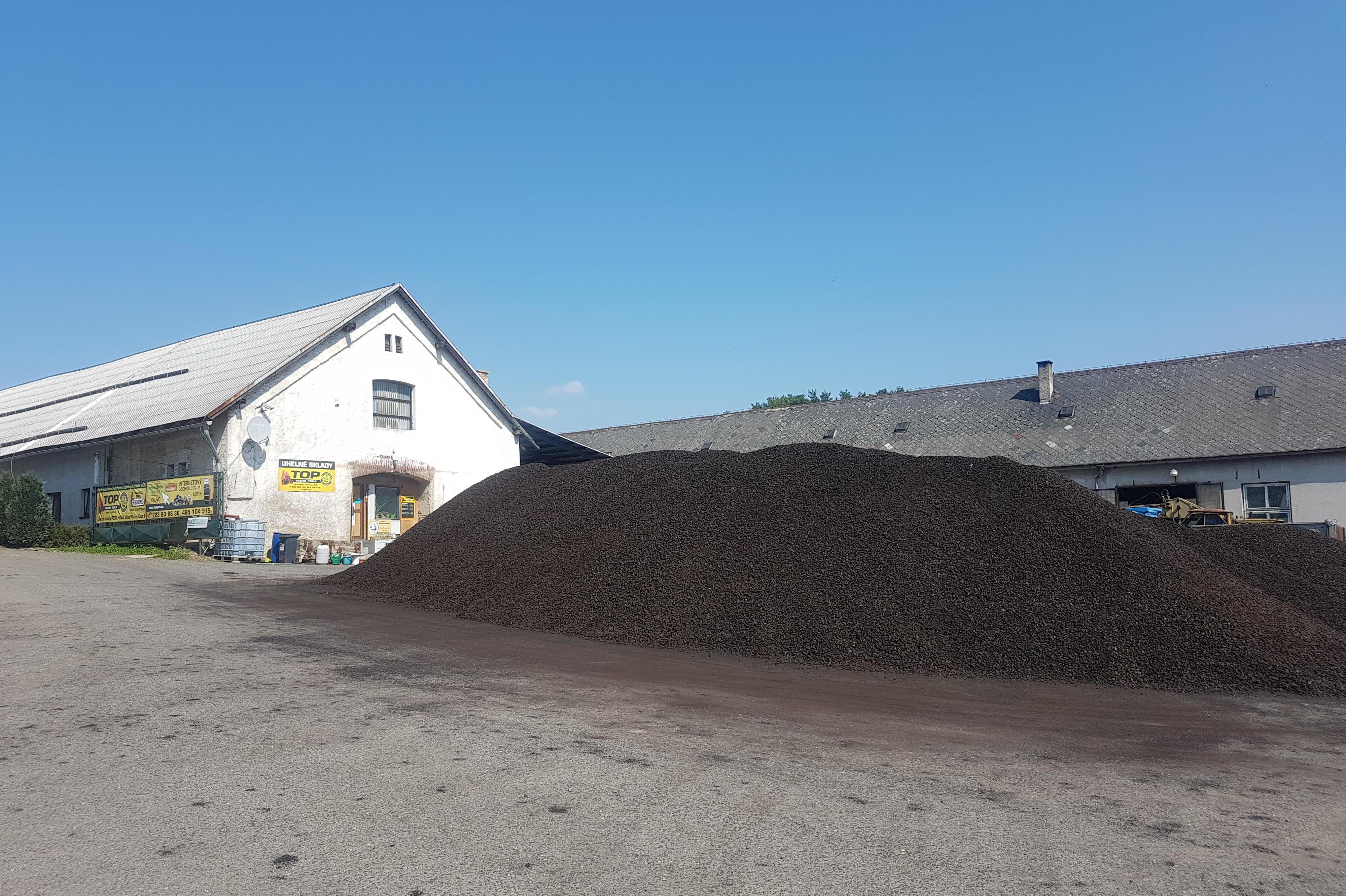 Uhelné sklady Petr Hora