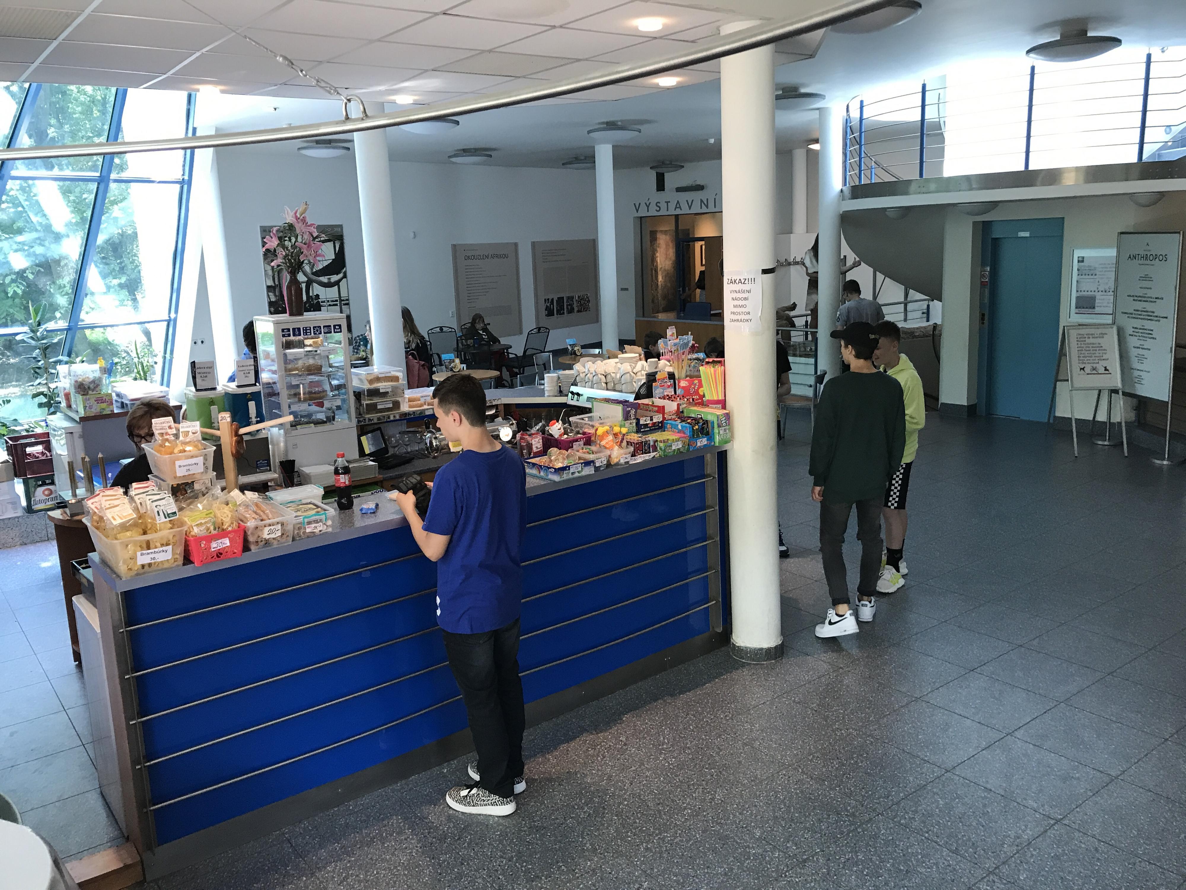 Kavárna v Pavilonu Anthropos foto 2