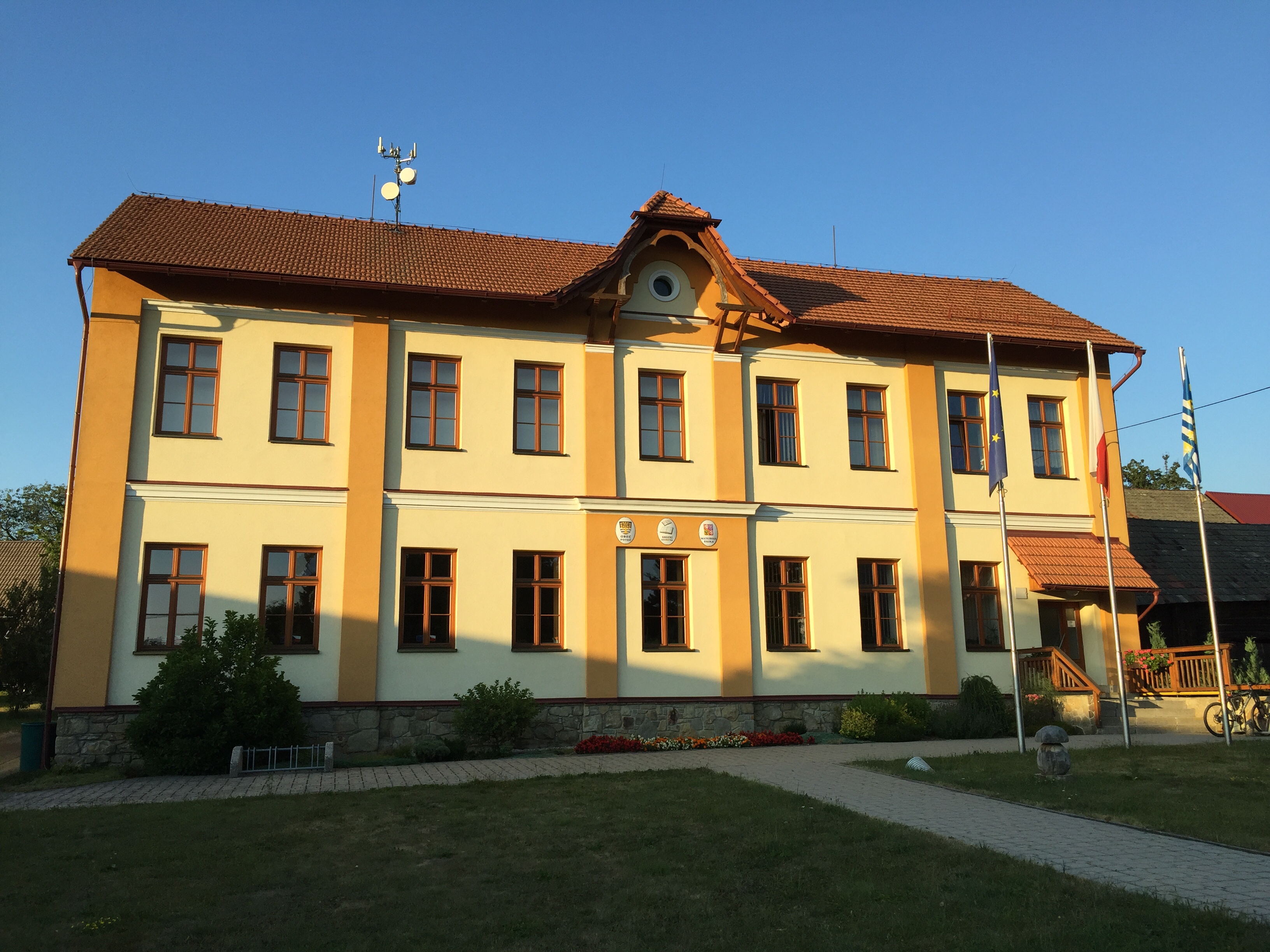 Obecní knihovna Poteč