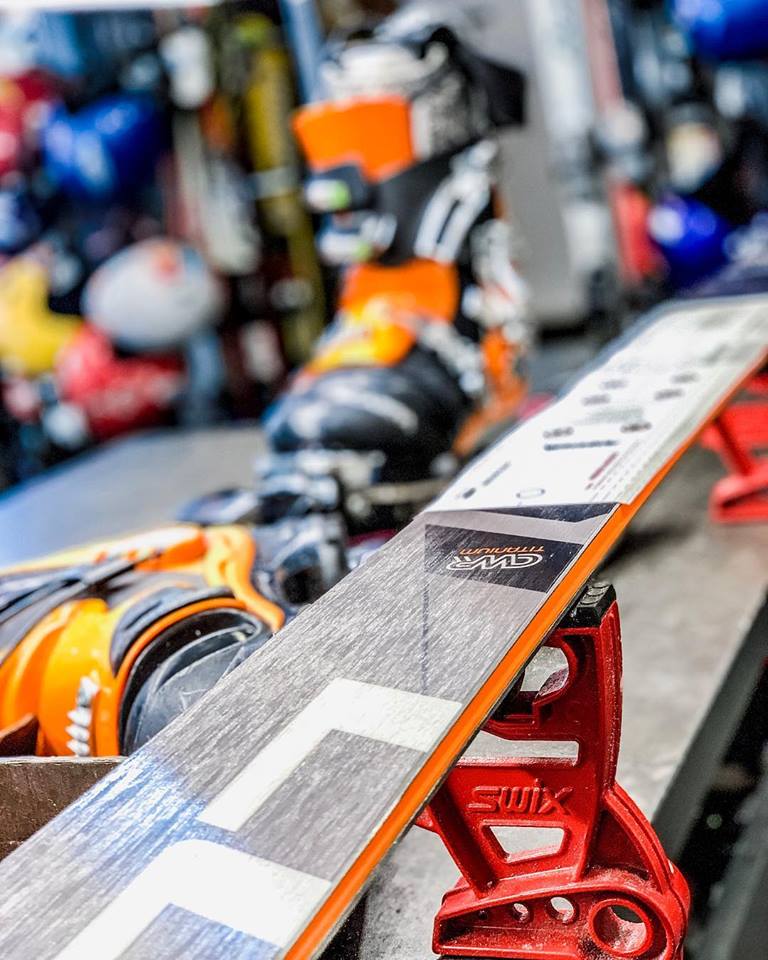 SKIRENT Hlubočky - půjčovna lyží foto 4