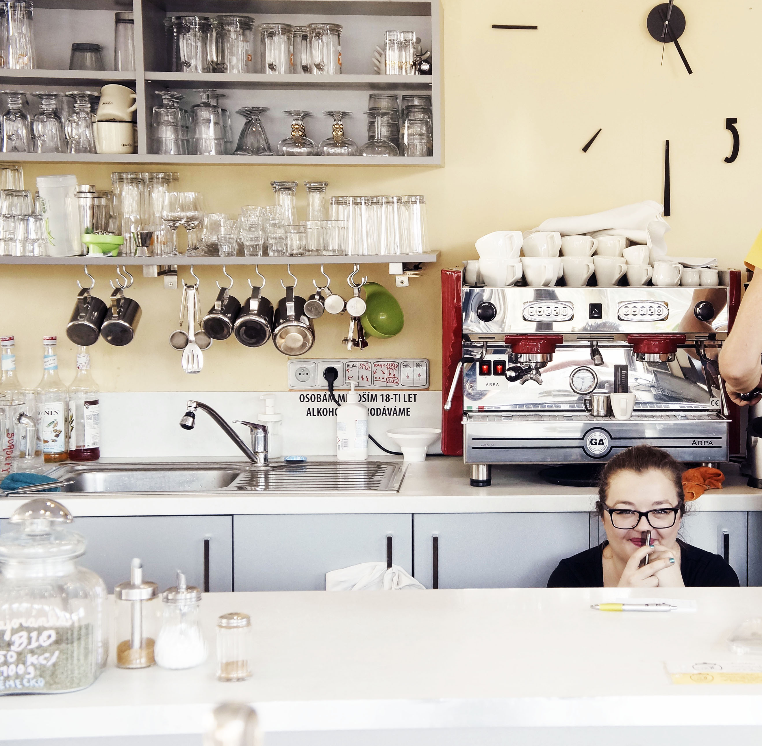 Julie's - kavárna a obchůdek "bez obalu" foto 6