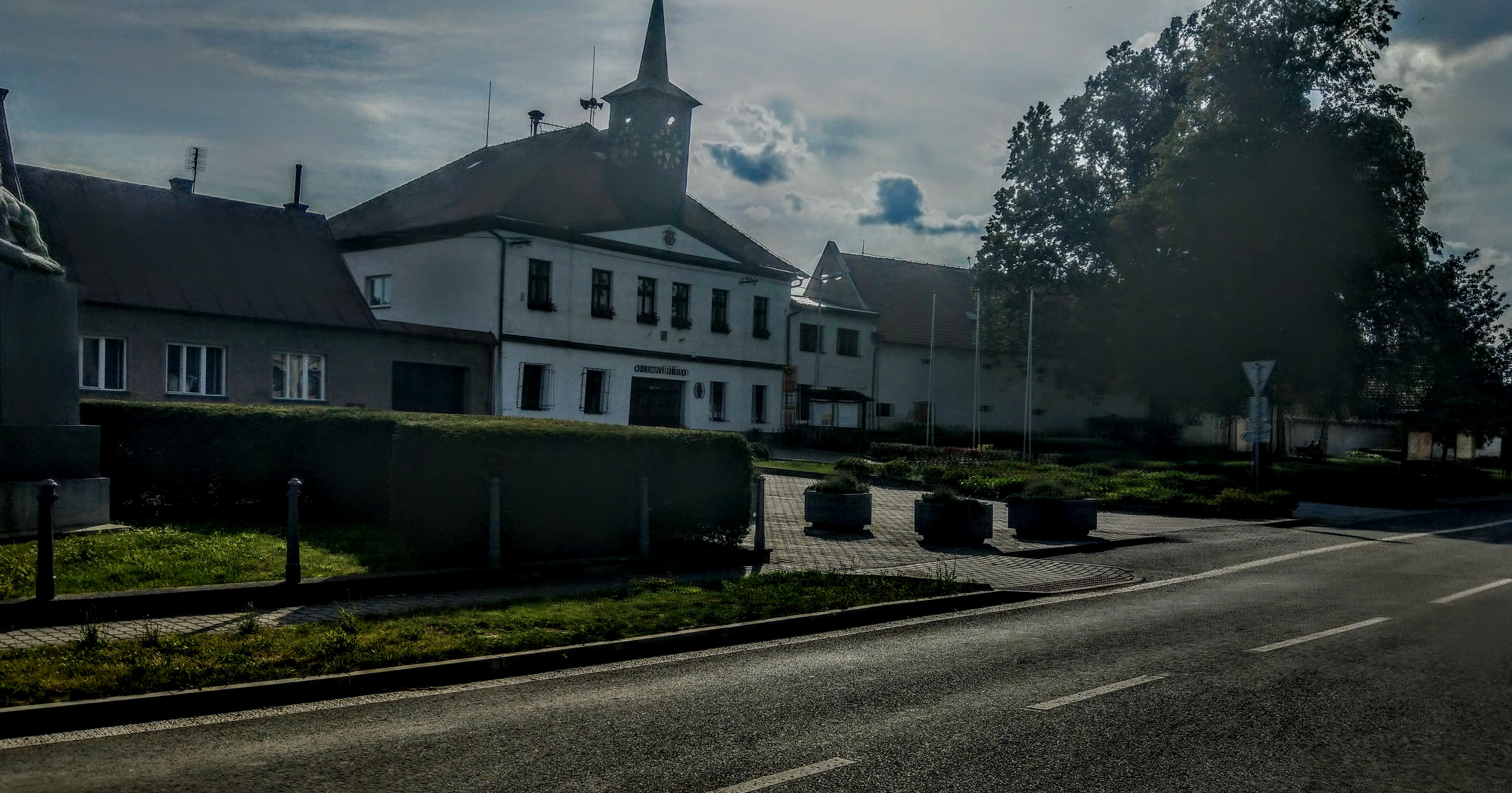 Vilémov - úřad městyse foto 3