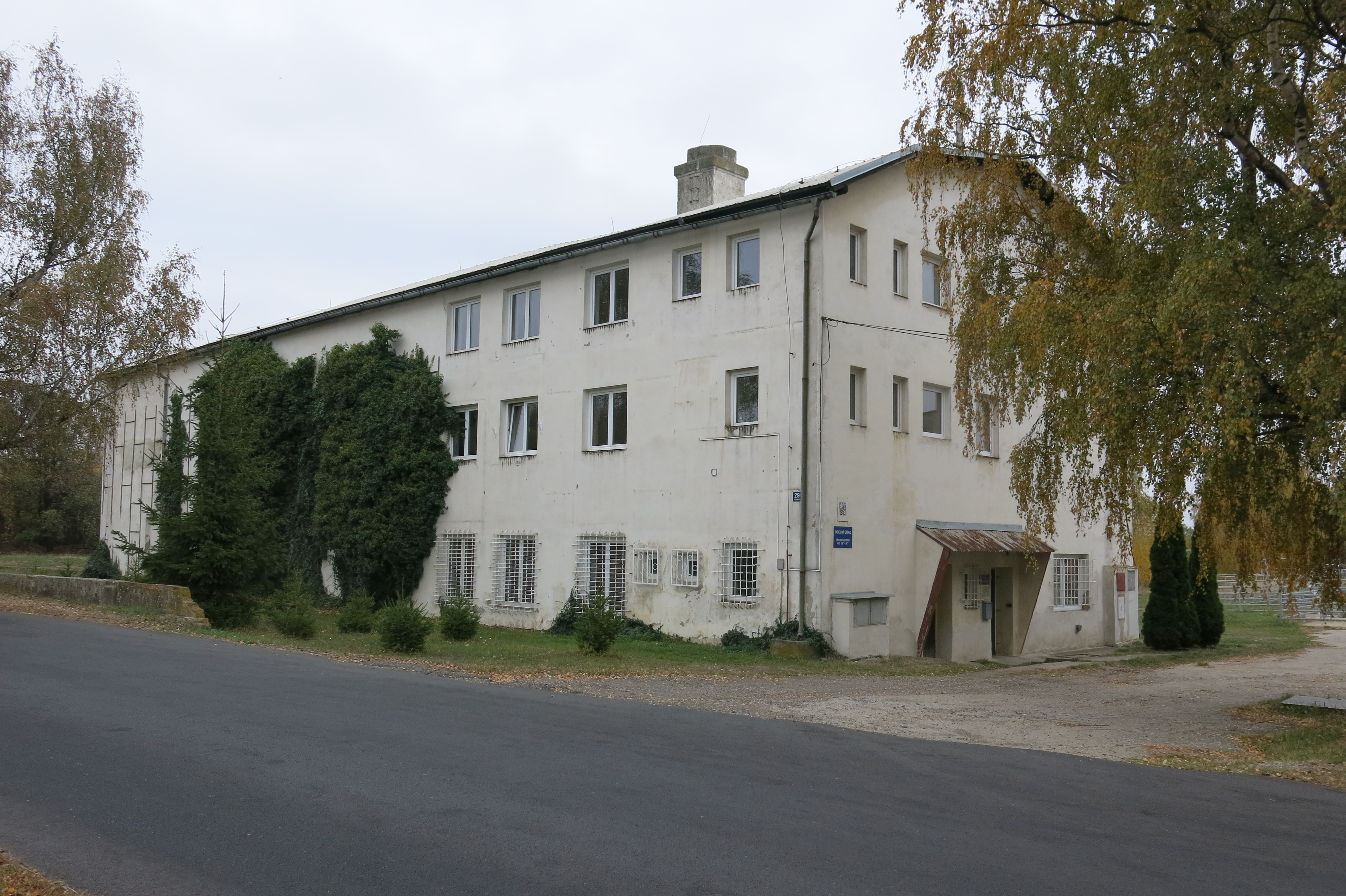 Všehrdy - obecní úřad