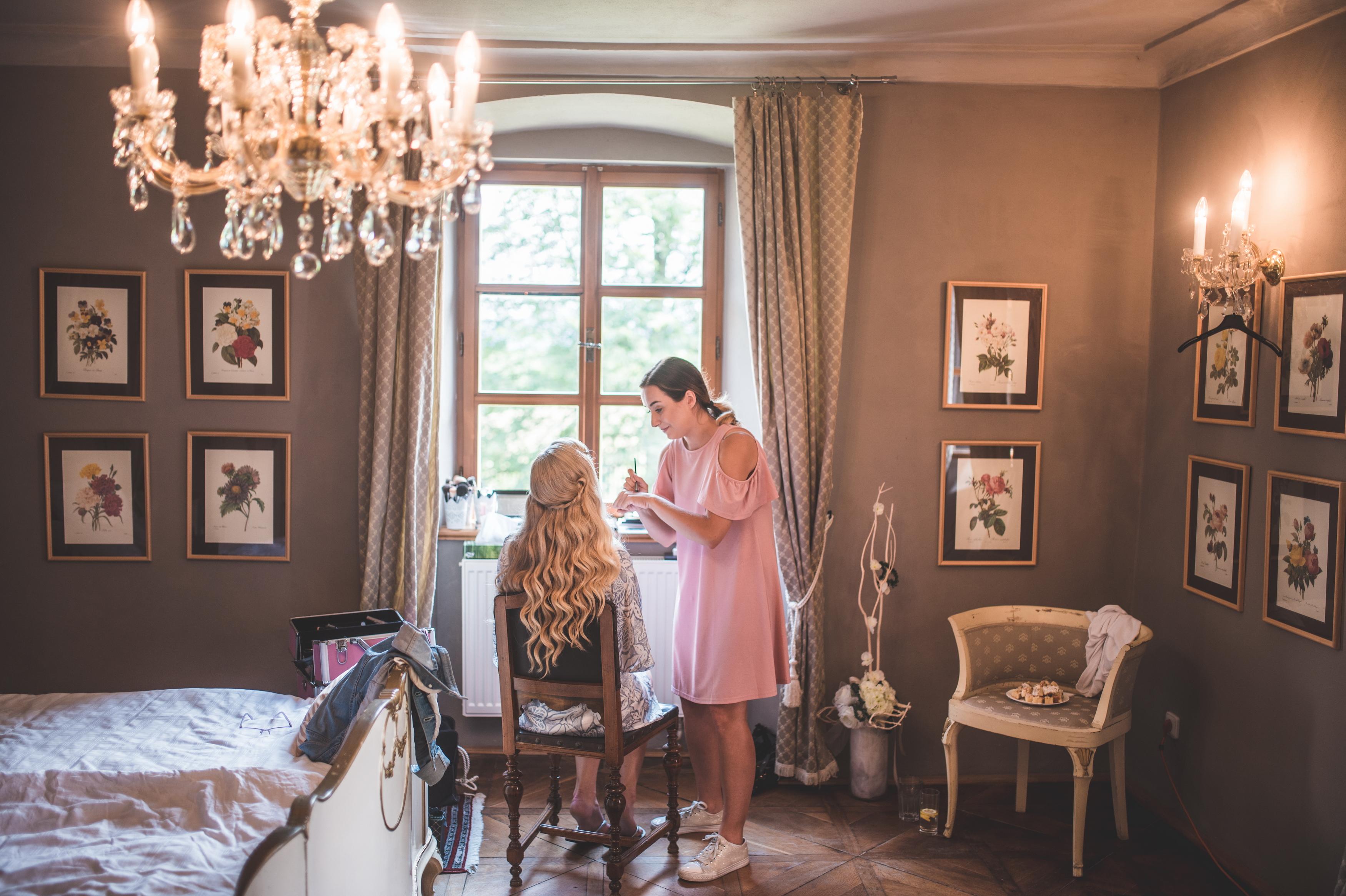 Veronika Pelikánová Make-up • Brow • Beauty