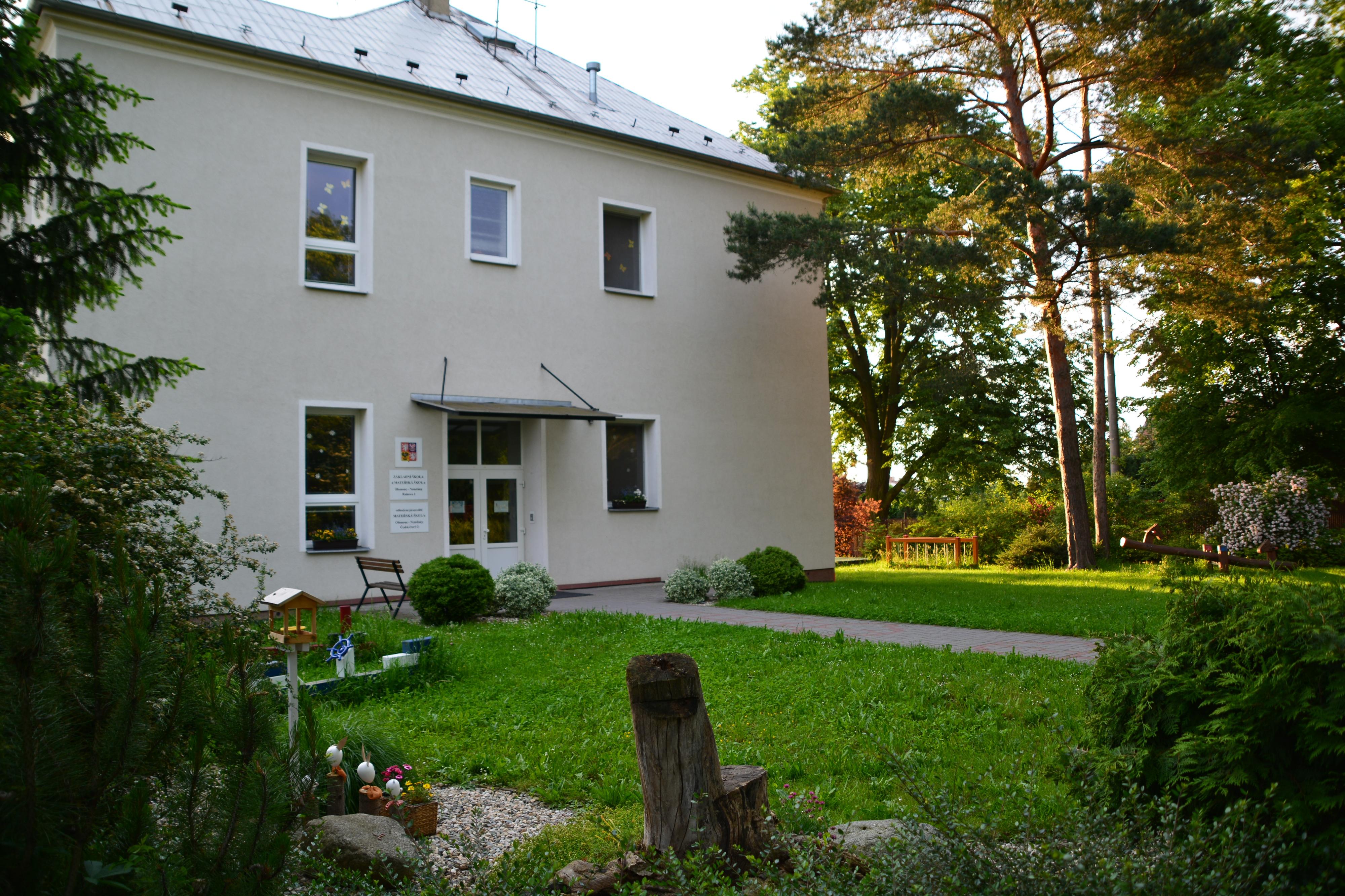 ZŠ a MŠ Olomouc, Česká čtvrť