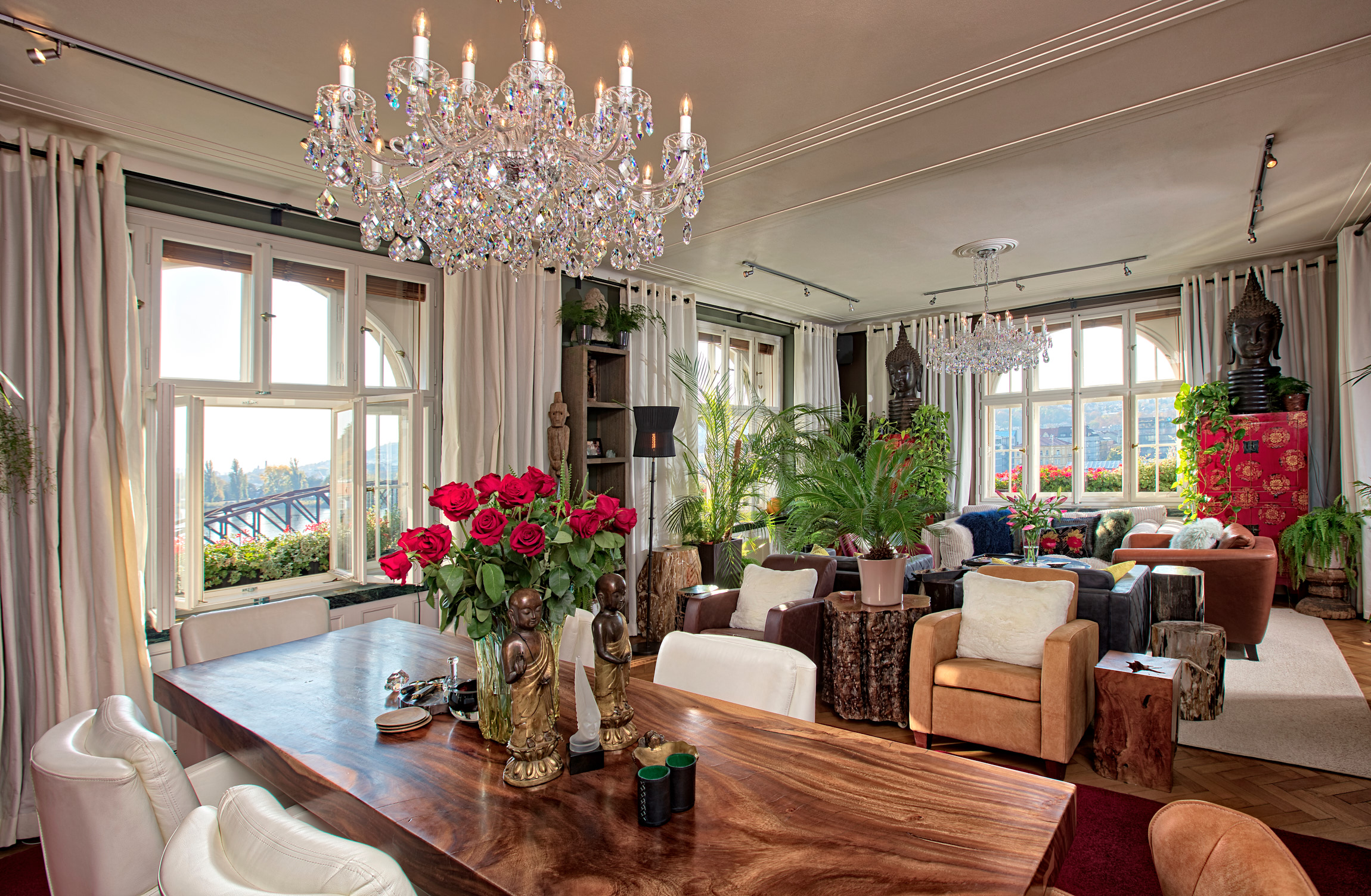 Crown Road, s.r.o. foto 3