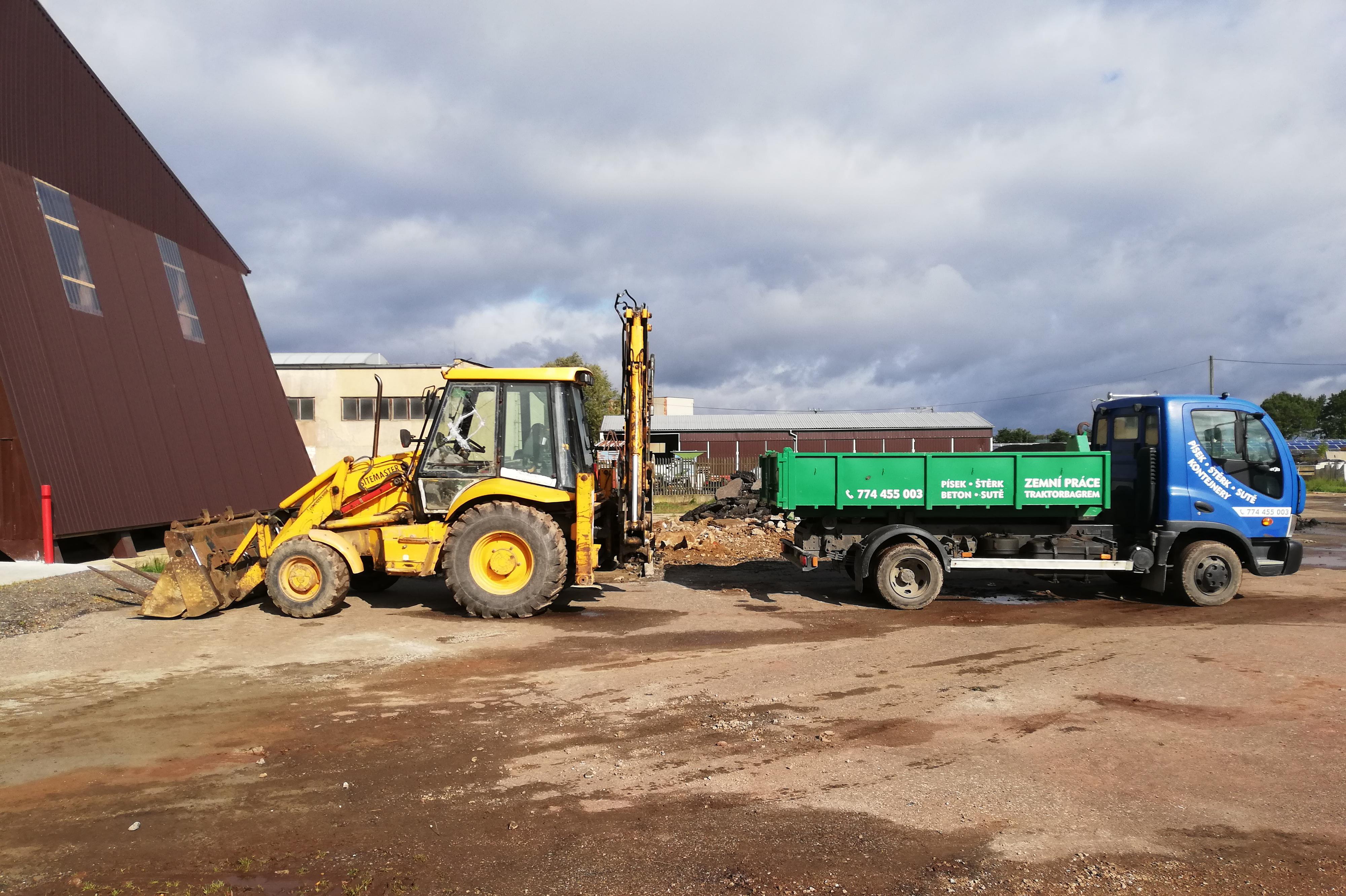 Zemní práce Jiří Uhrin