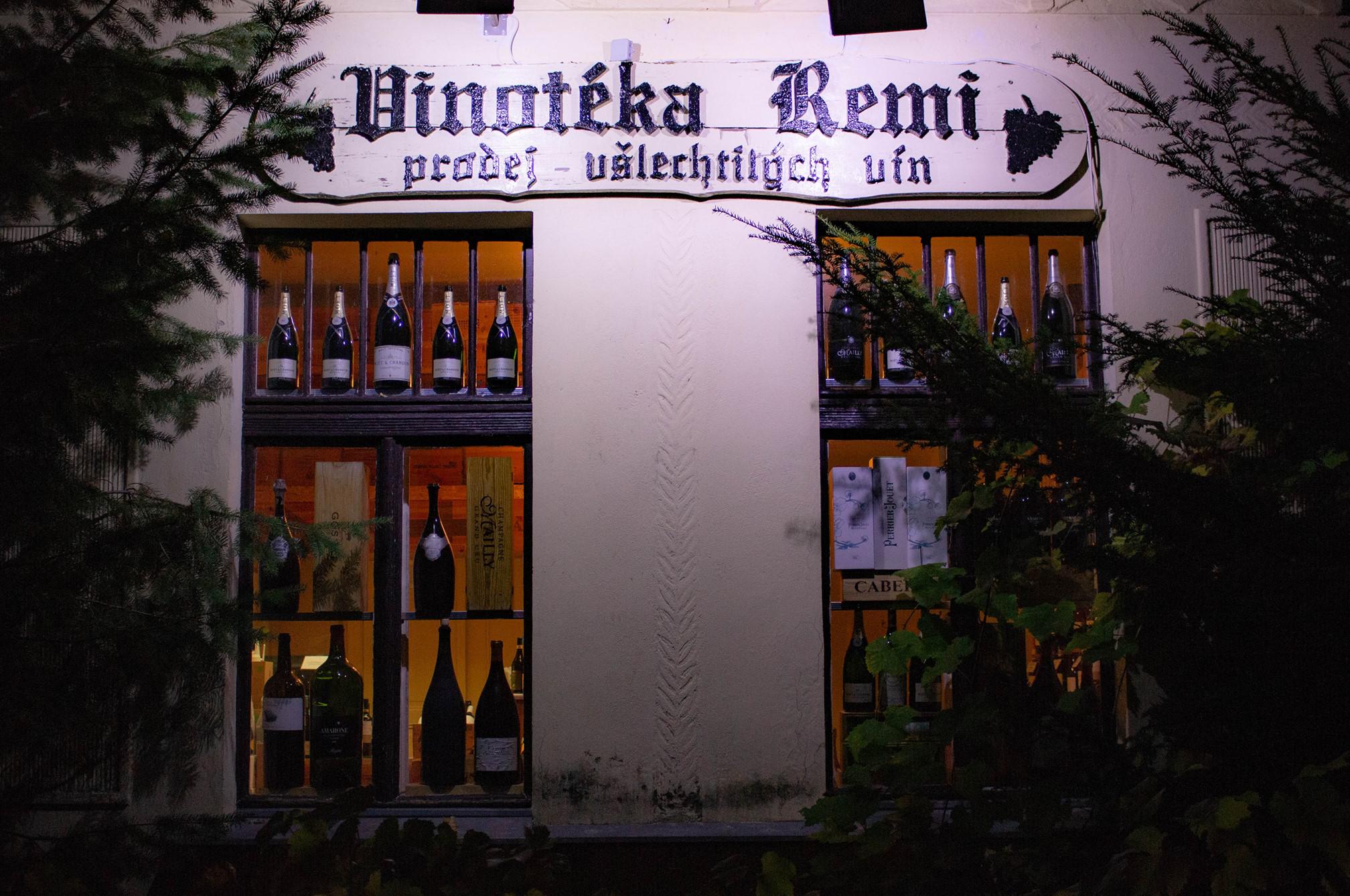 Vinotéka Klánovice - Remi