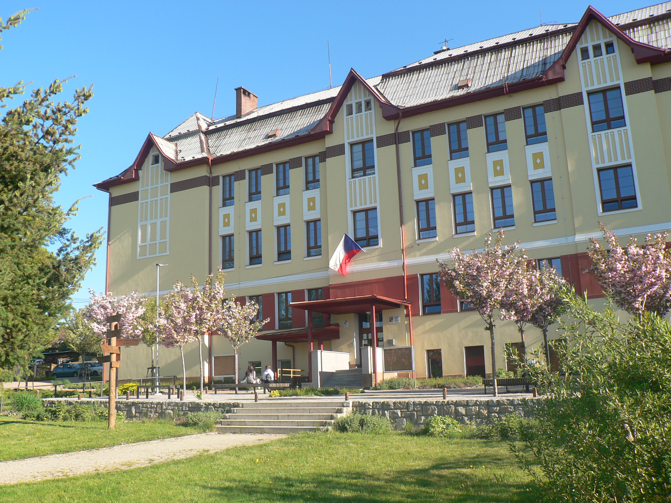 Základní škola a mateřská škola Plesná, příspěvková organizace