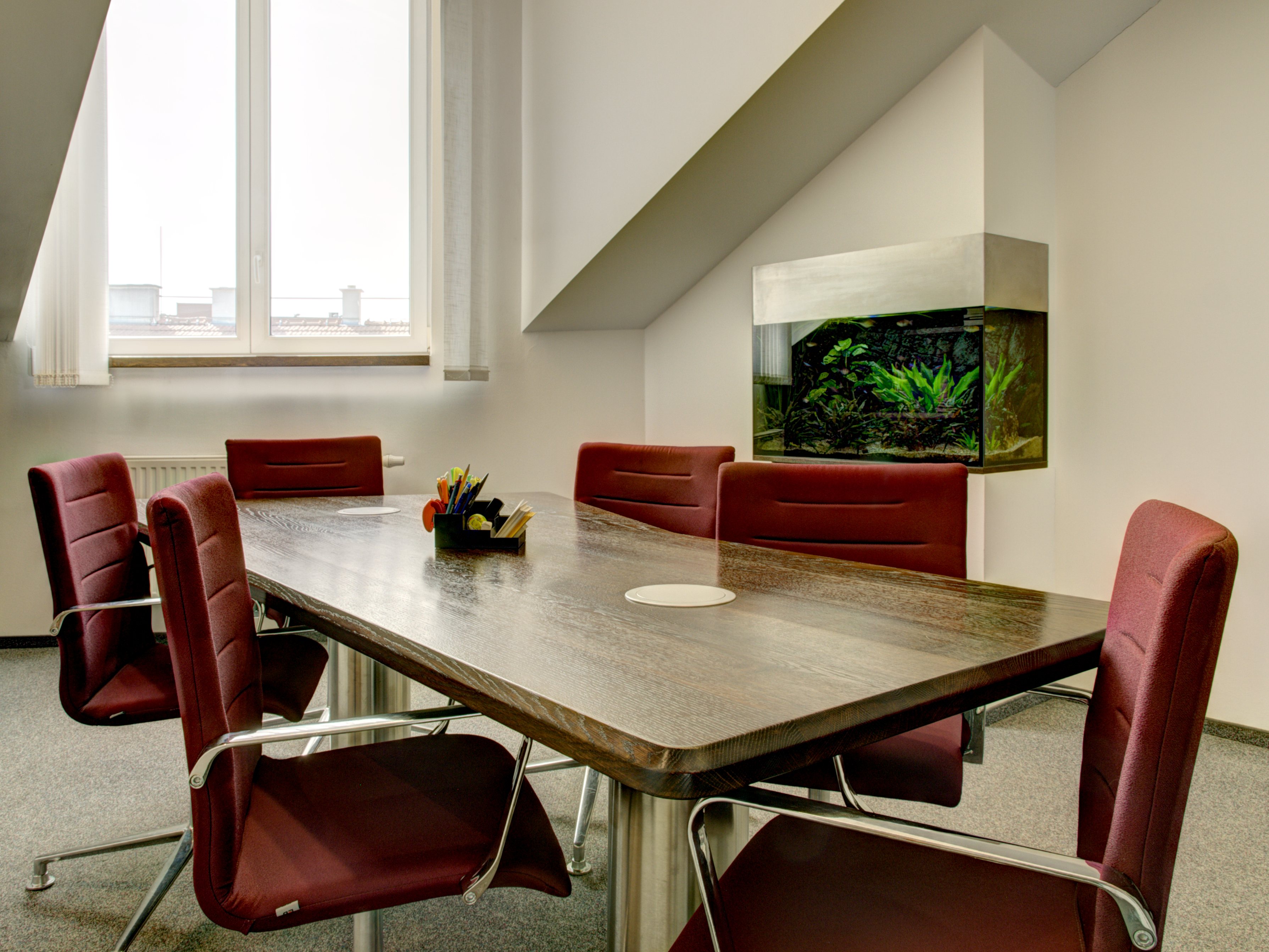 OFFICE HOUSE PARTNER foto 2