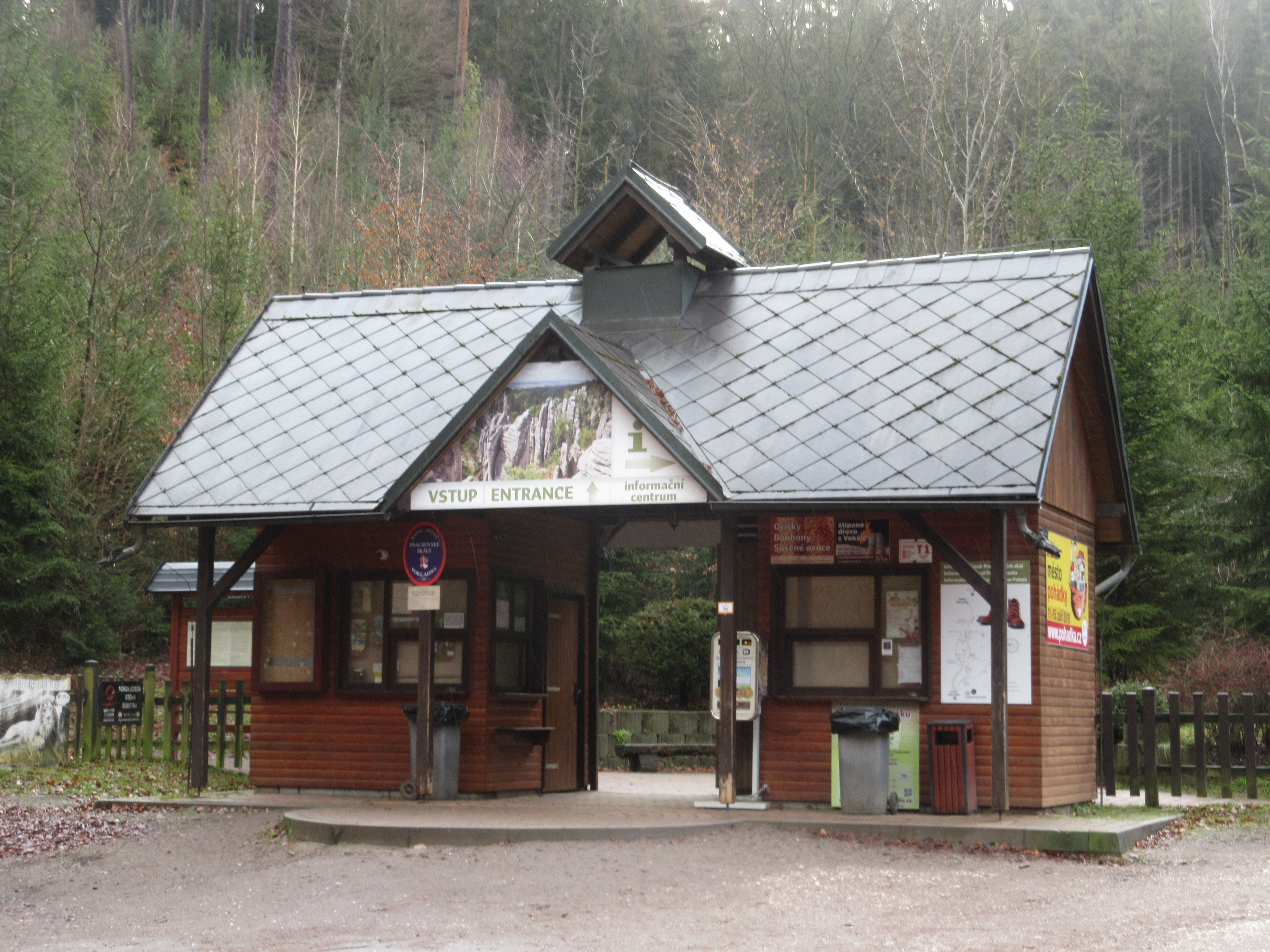 Restaurace turistické chaty Prachov foto 5