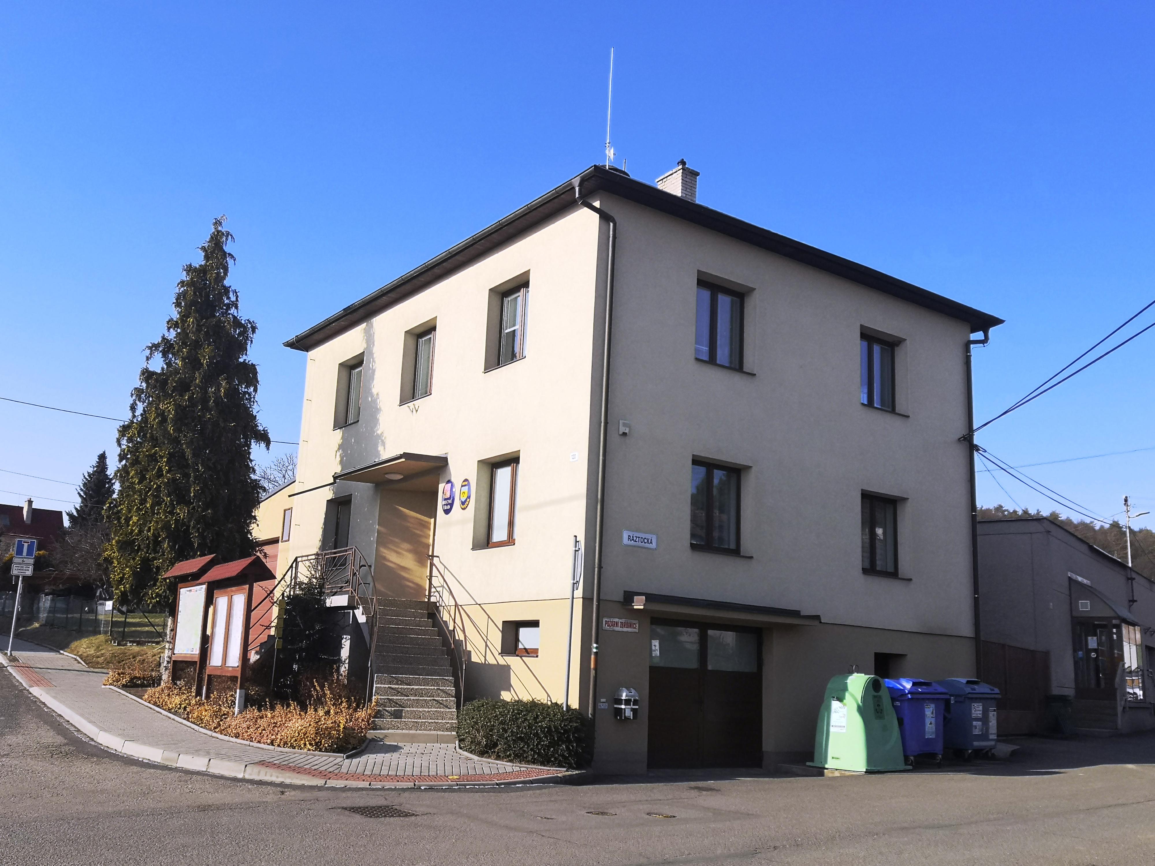 Obecní knihovna v Lukovečku