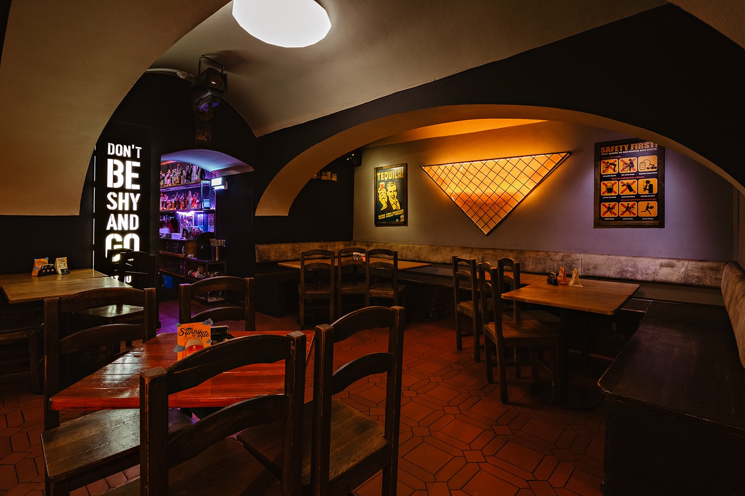 Cafe - Pub Atmosphere