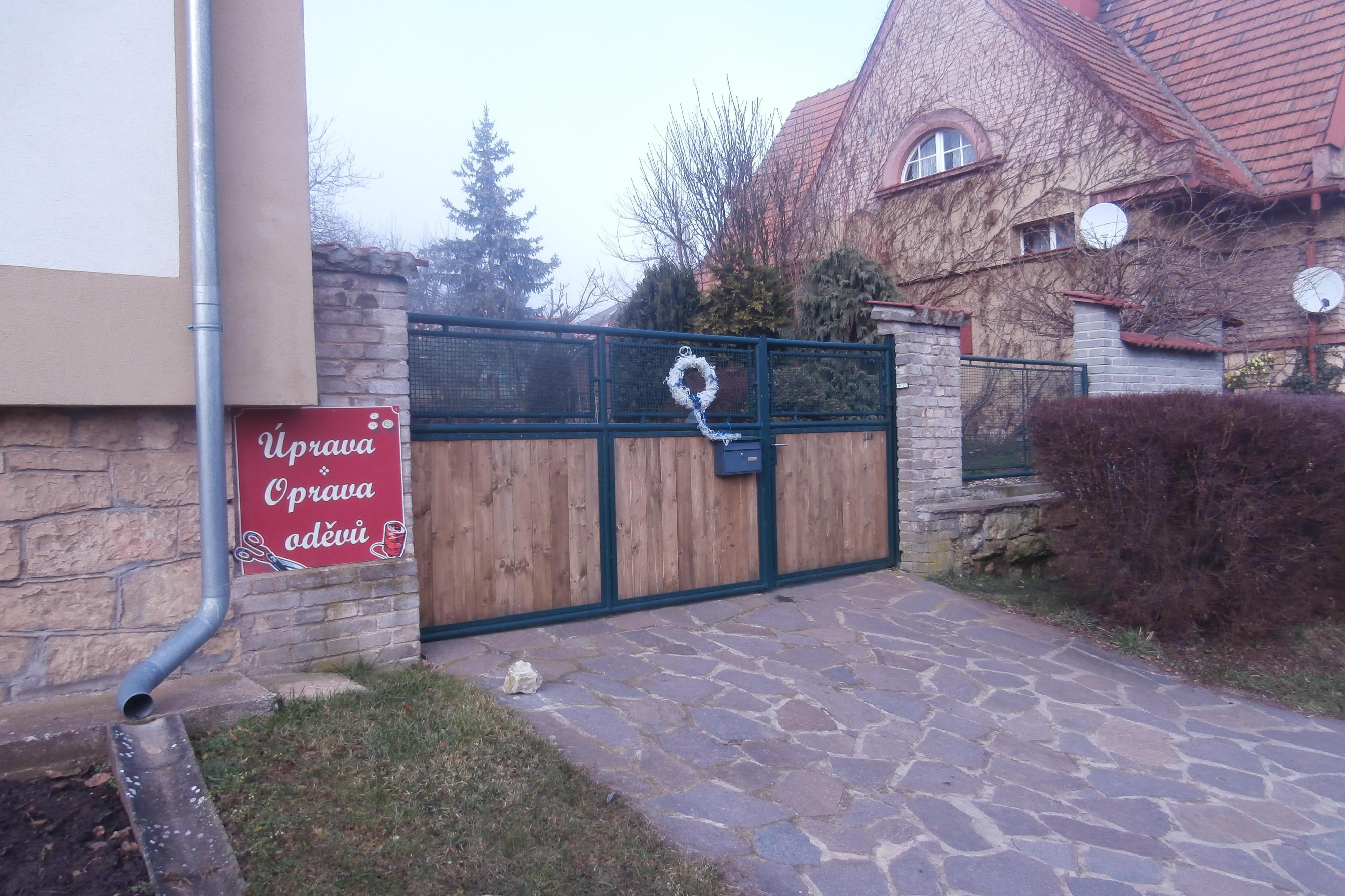 Zakázkové šití Martina Sokolovská