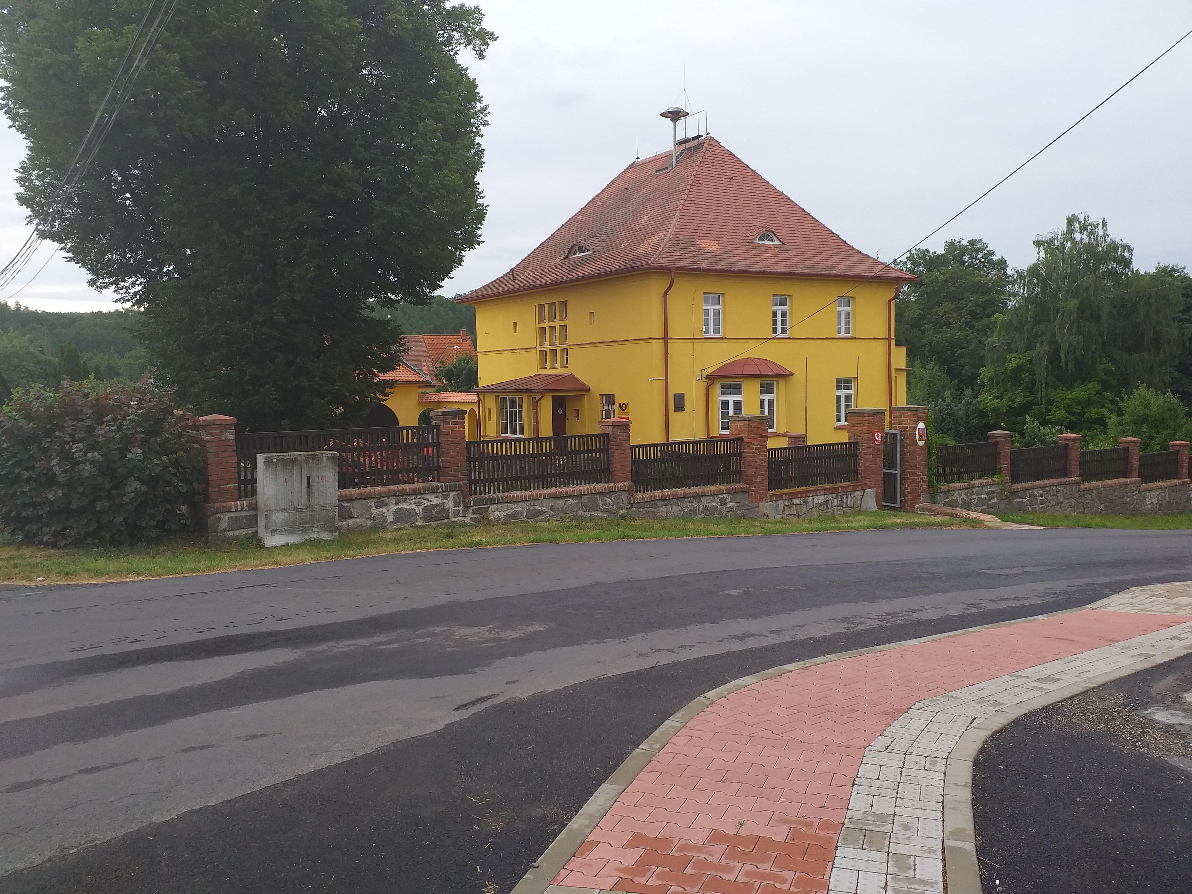 Petrohrad - obecní úřad foto 3