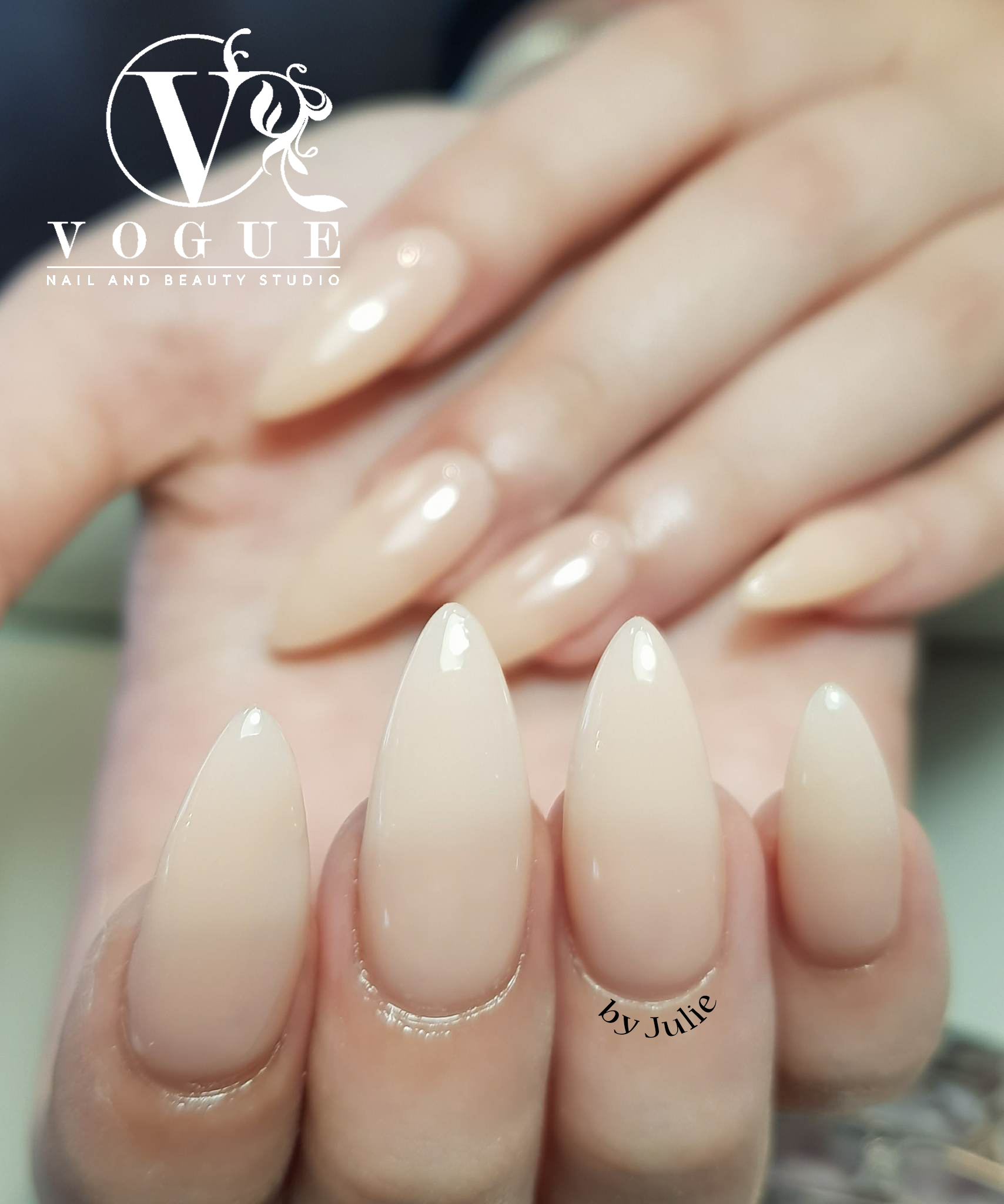 Vogue Nails foto 3